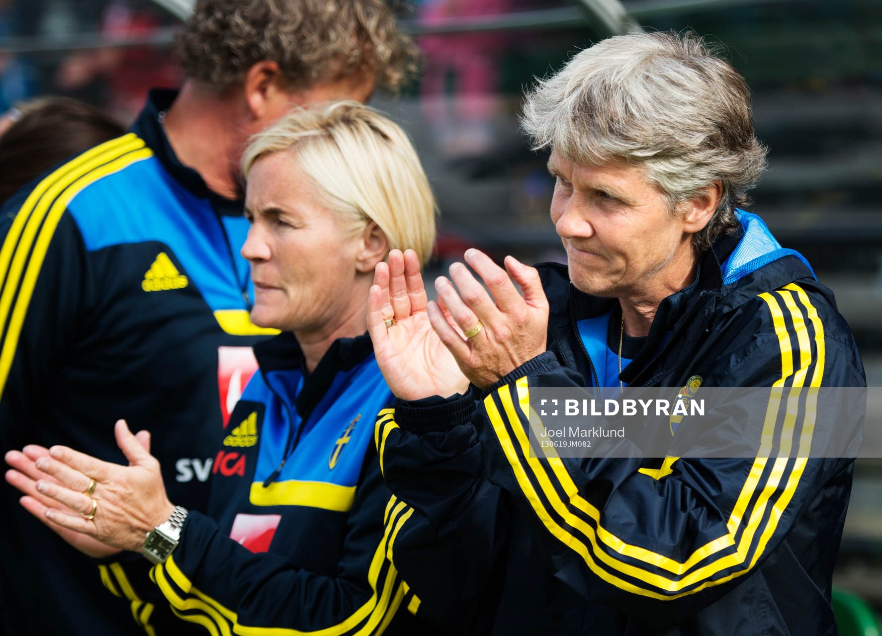 Sveriges assisterande förbundskapten Lilie Persson och