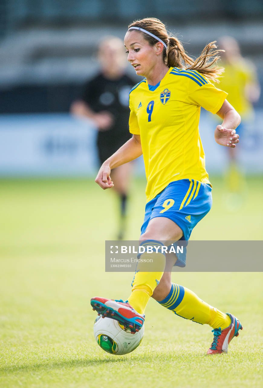 Sveriges Kosovare Asllani i träningslandskampen mellan
