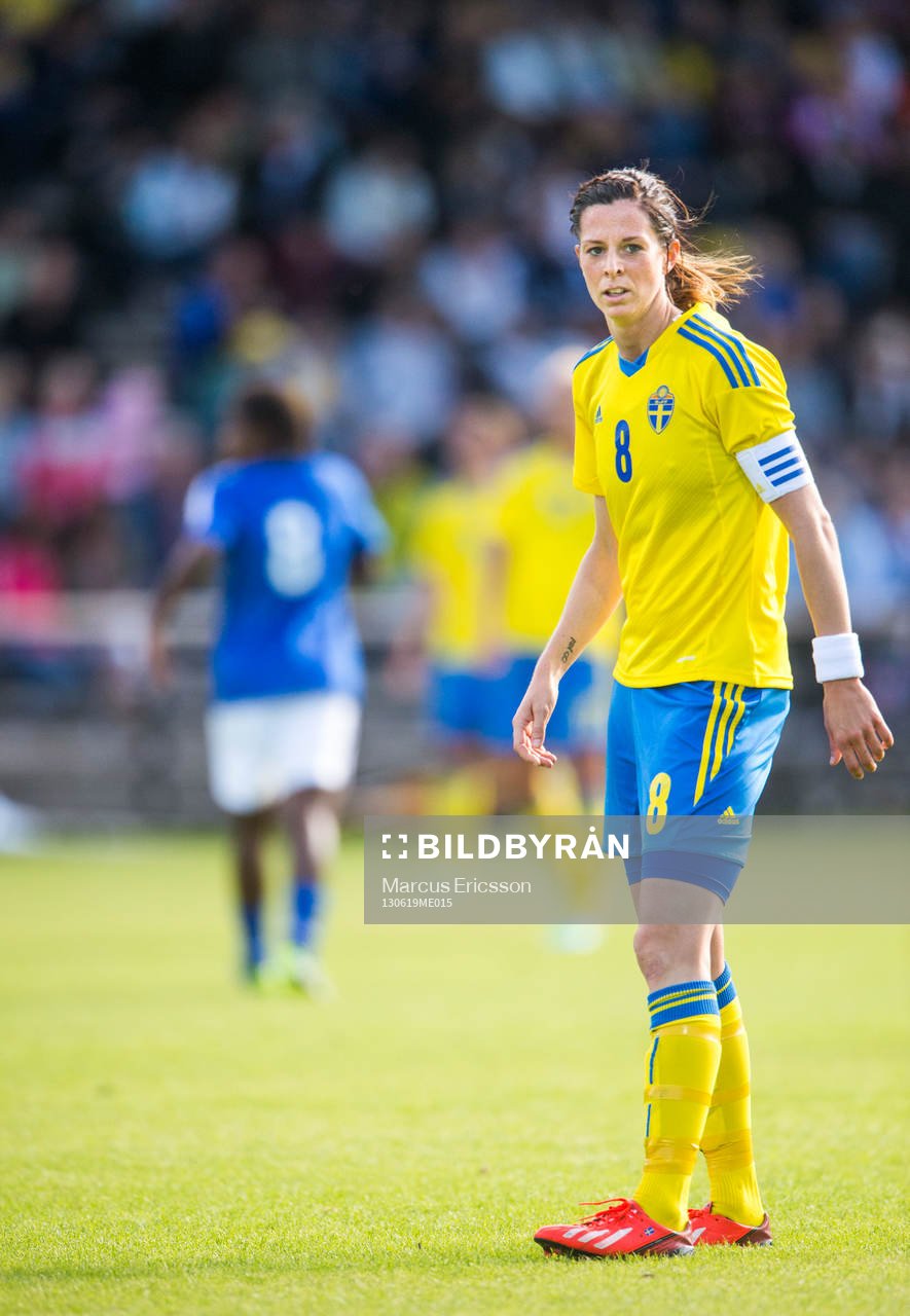 Sveriges Lotta Schelin i träningslandskampen mellan
