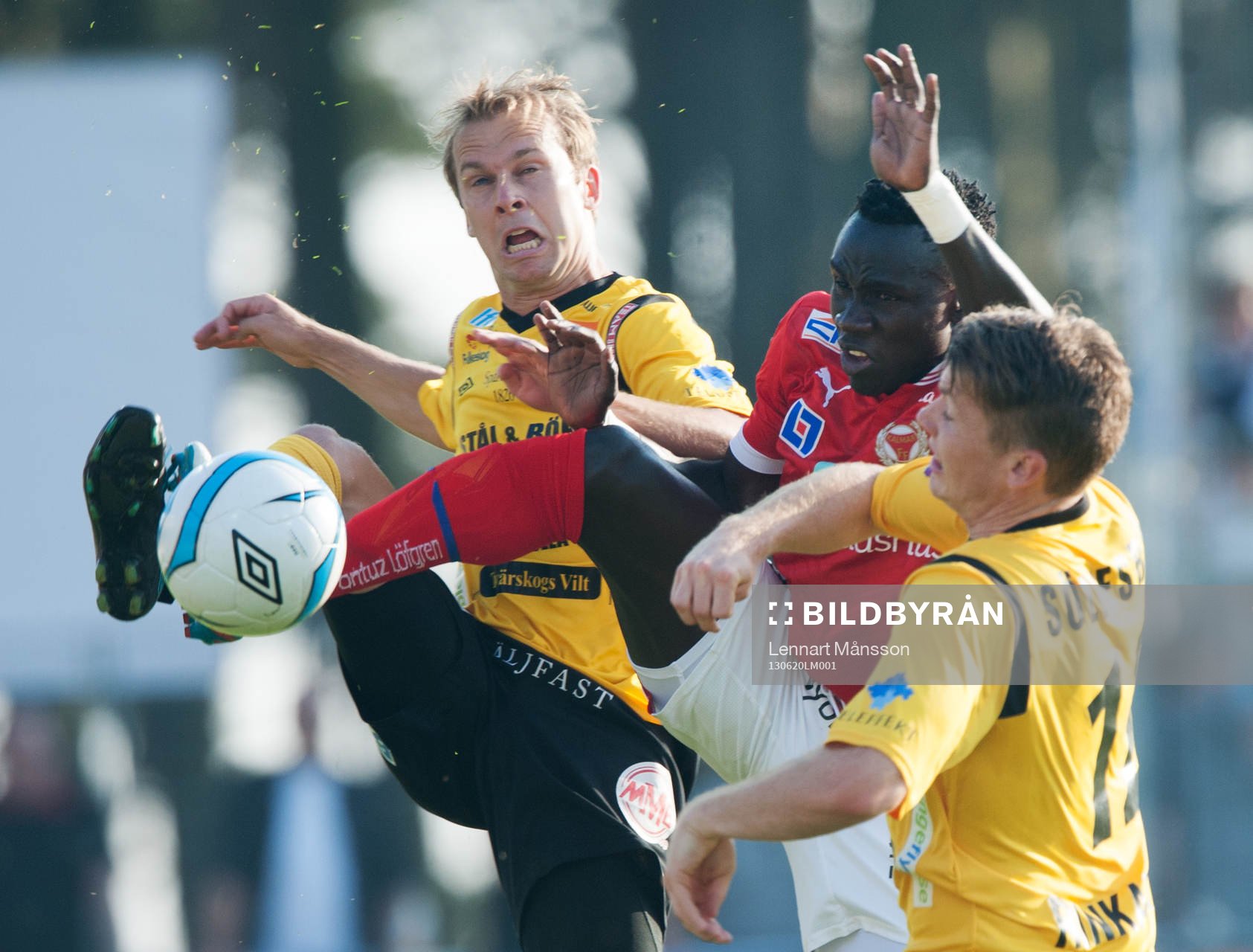 Papa Diouf, Kalmar och Craig Henderson, Mjällby