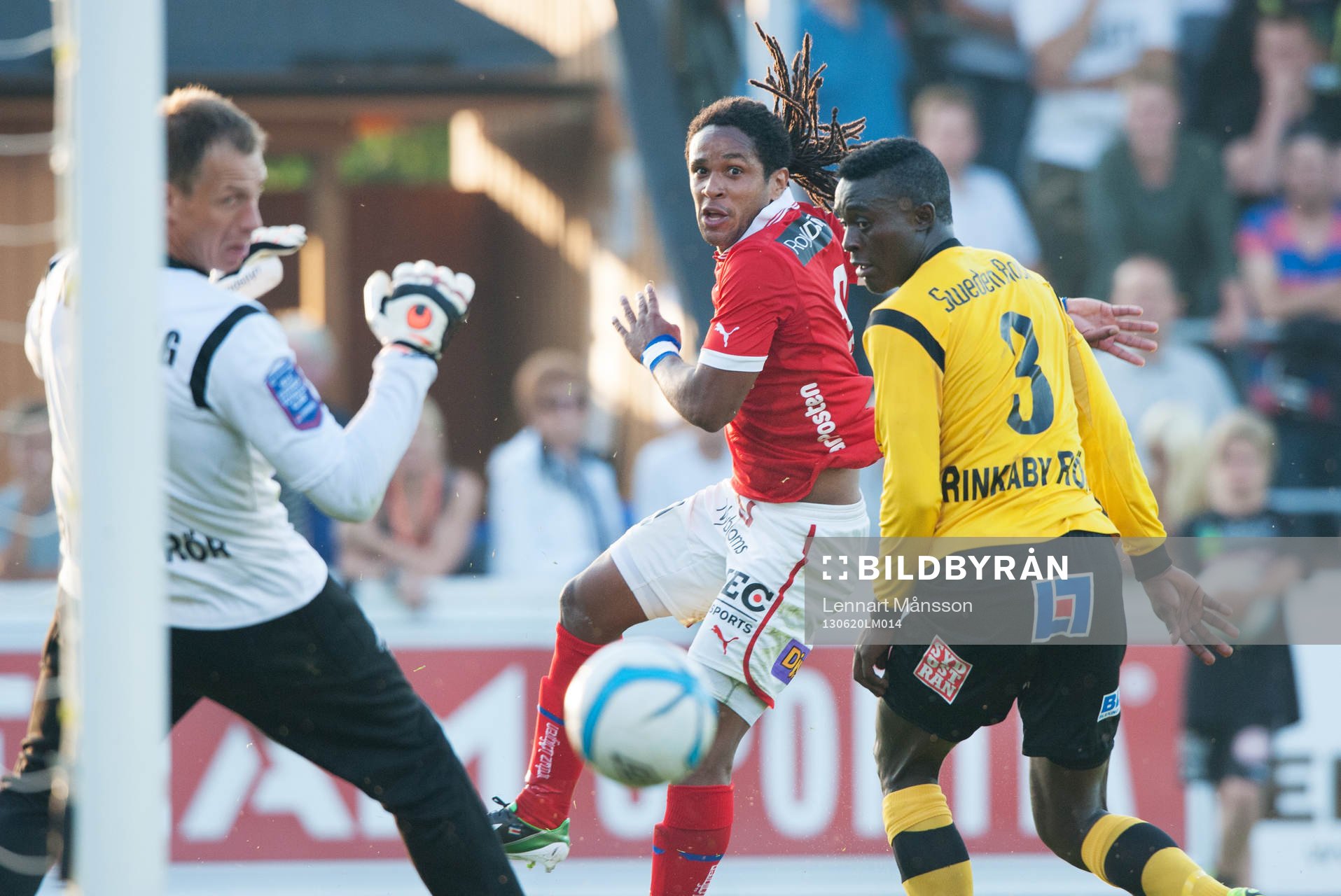 Nära 0-3, Jonathan McDonald, Kalmar, skjuter förbi