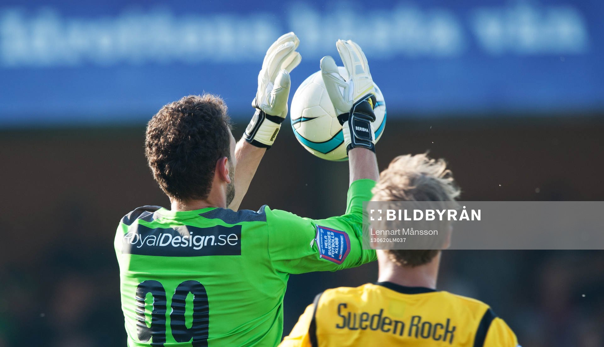 Etrit Berisha, målvakt, Kalmar, greppar bollen