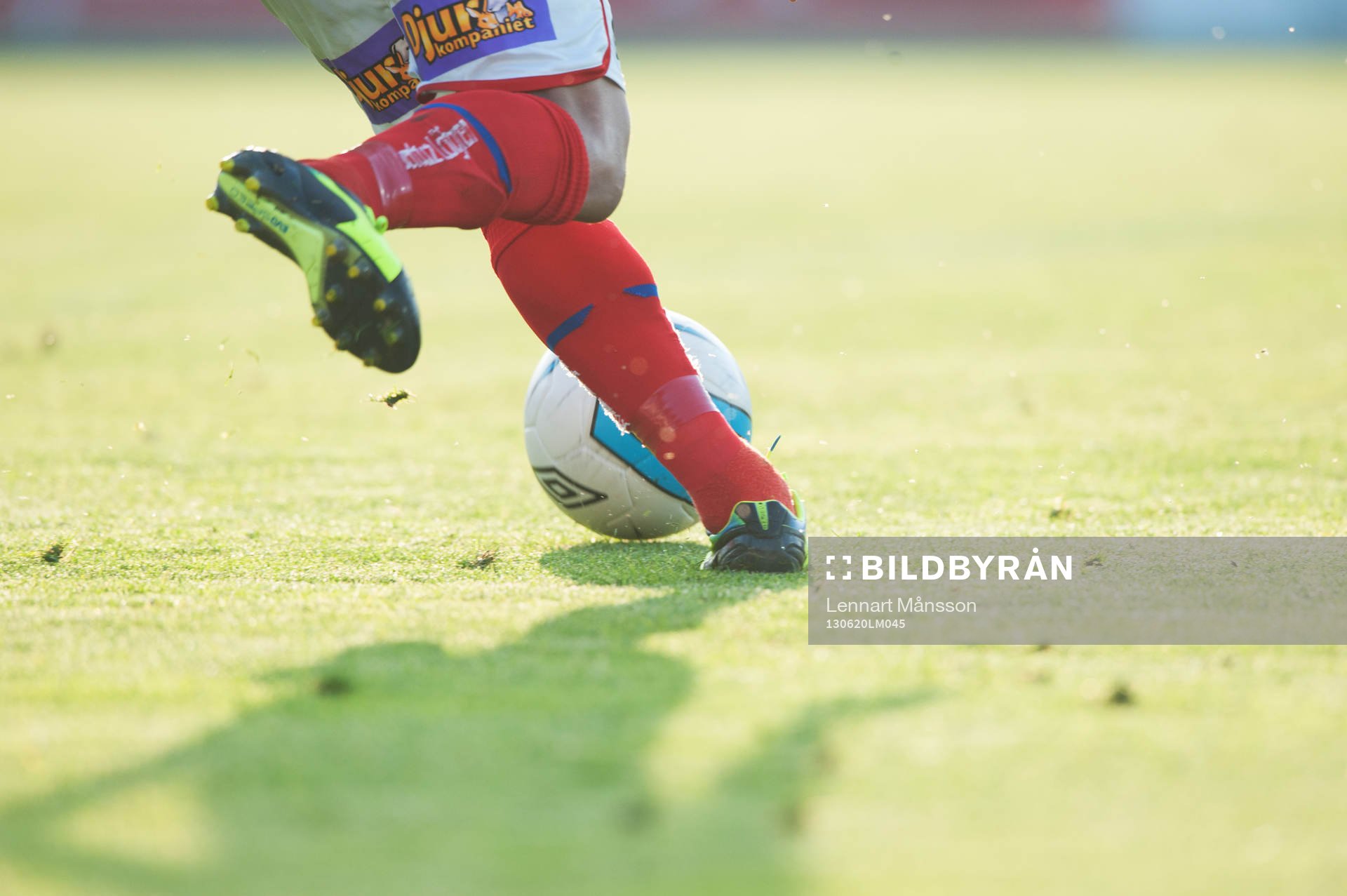 Fot, boll, fotbollsskor, Nike, gräsmatta, skugga