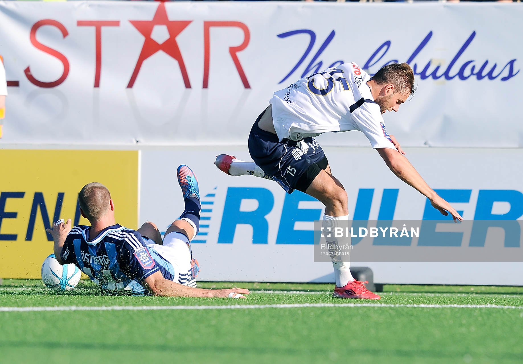 Djurgårdens nr 14 Mattias Östberg och Gefles nr 15 Mikael