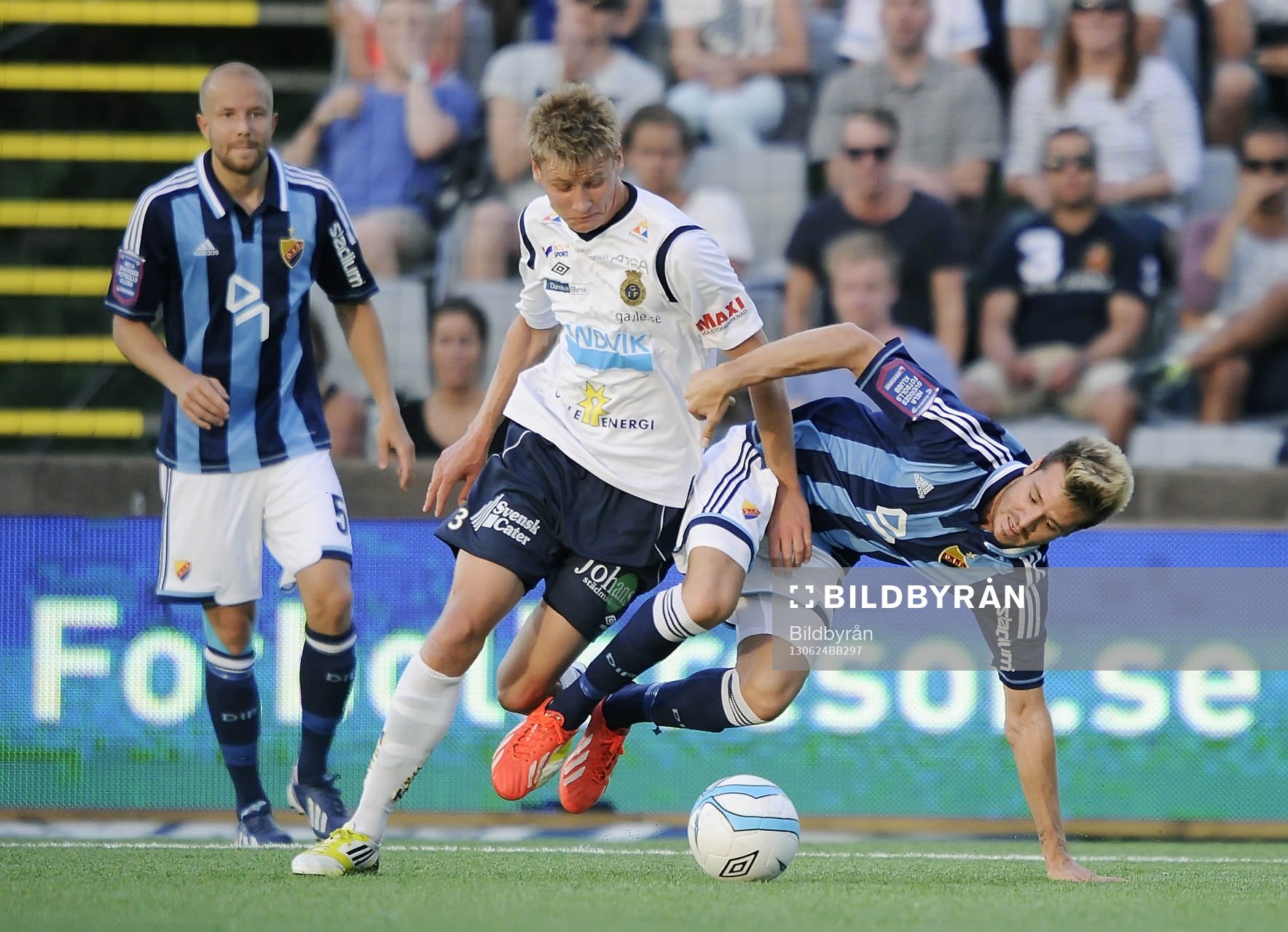 Djurgårdens nr 9 Luis Solignac och Gefles nr 3 Jonas Olsson