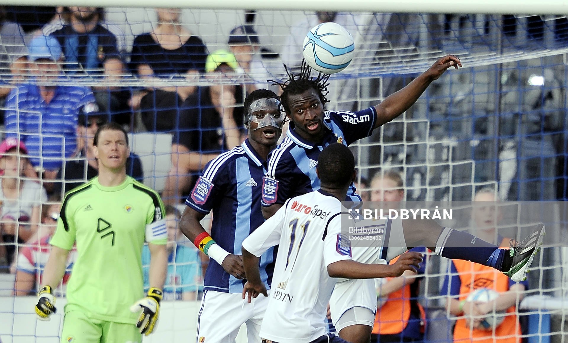 Djurgårdens nr 18 Daniel Amartey och Djurgårdens nr 11