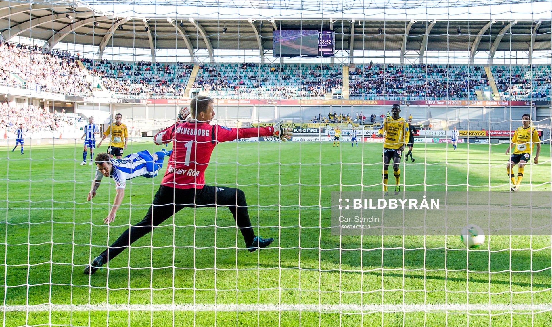 IFK Göteborgs Tobias Hysén nickar bollen till 1-1