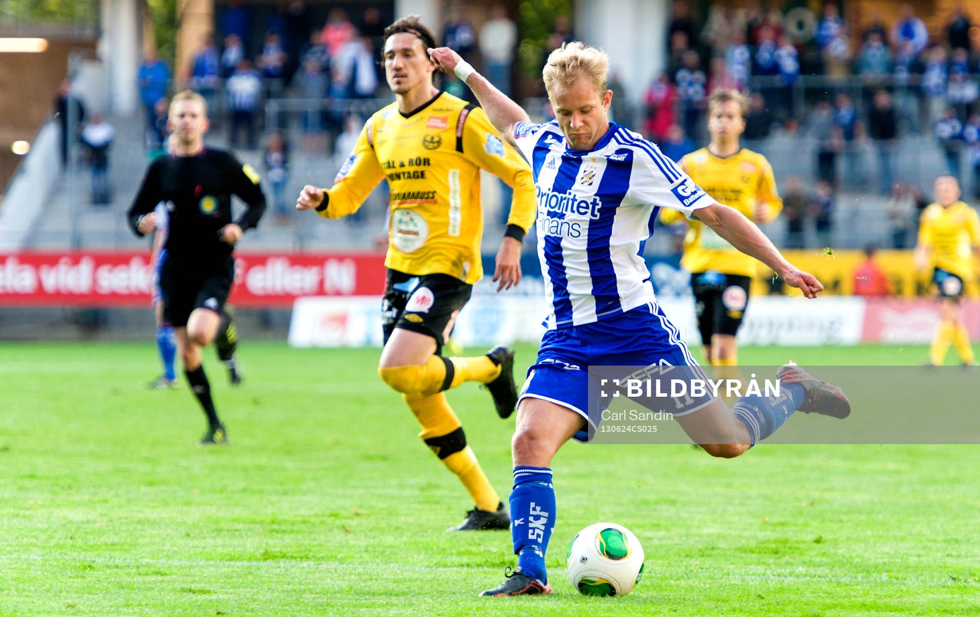 IFK Göteborgs Robin Söder laddar för skott