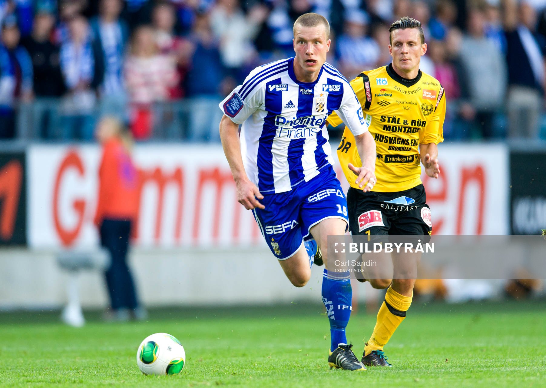 IFK Göteborgs Jakob Johansson driver bollen