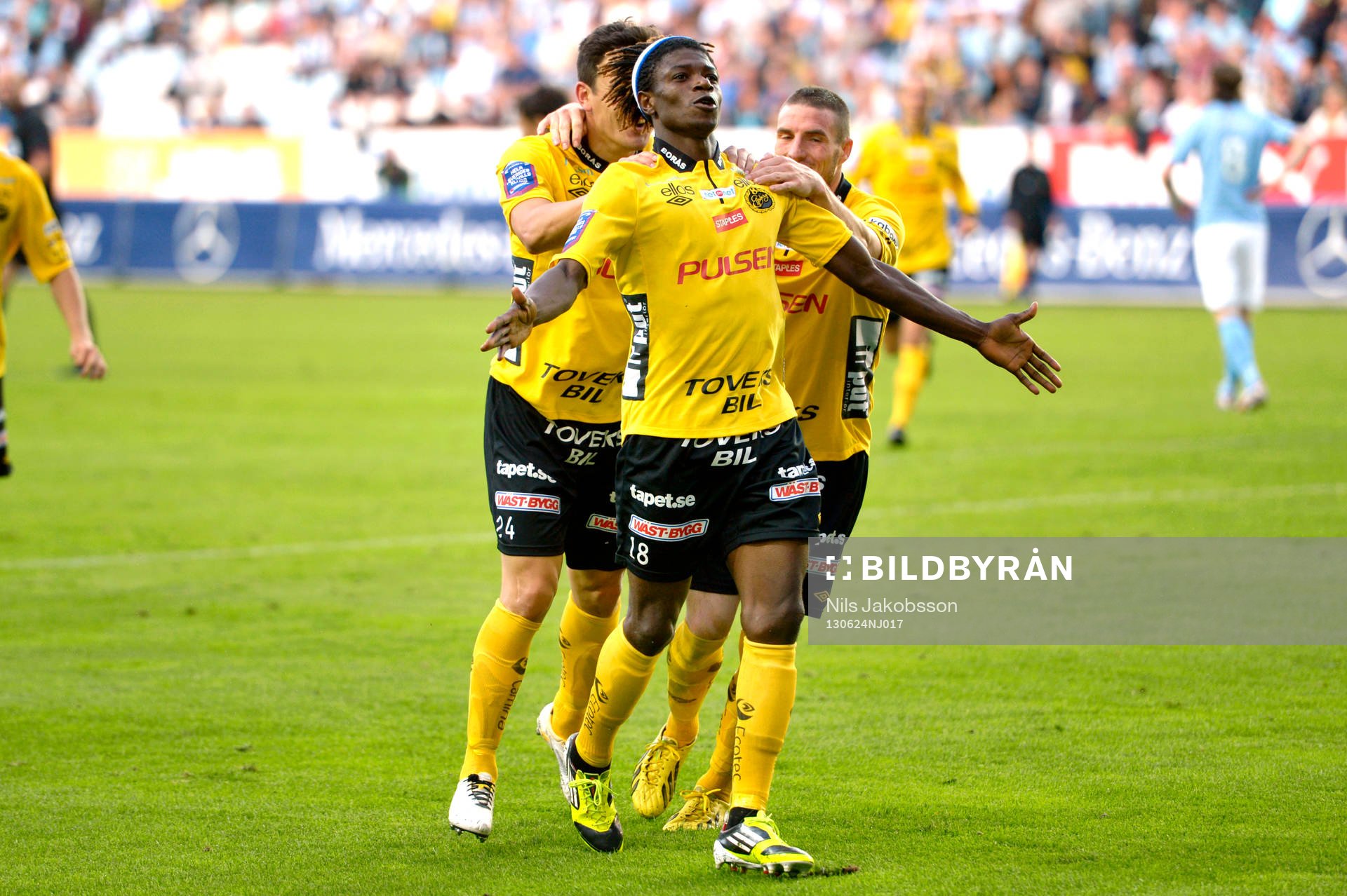 Elfsborgs Mohamed Bangura firas efter att han gjort 1-1 under fotbollsmatchen i Allsvenskan mellan Malmö FF och Elfsborg den 24 juni 2013 i Malmö.