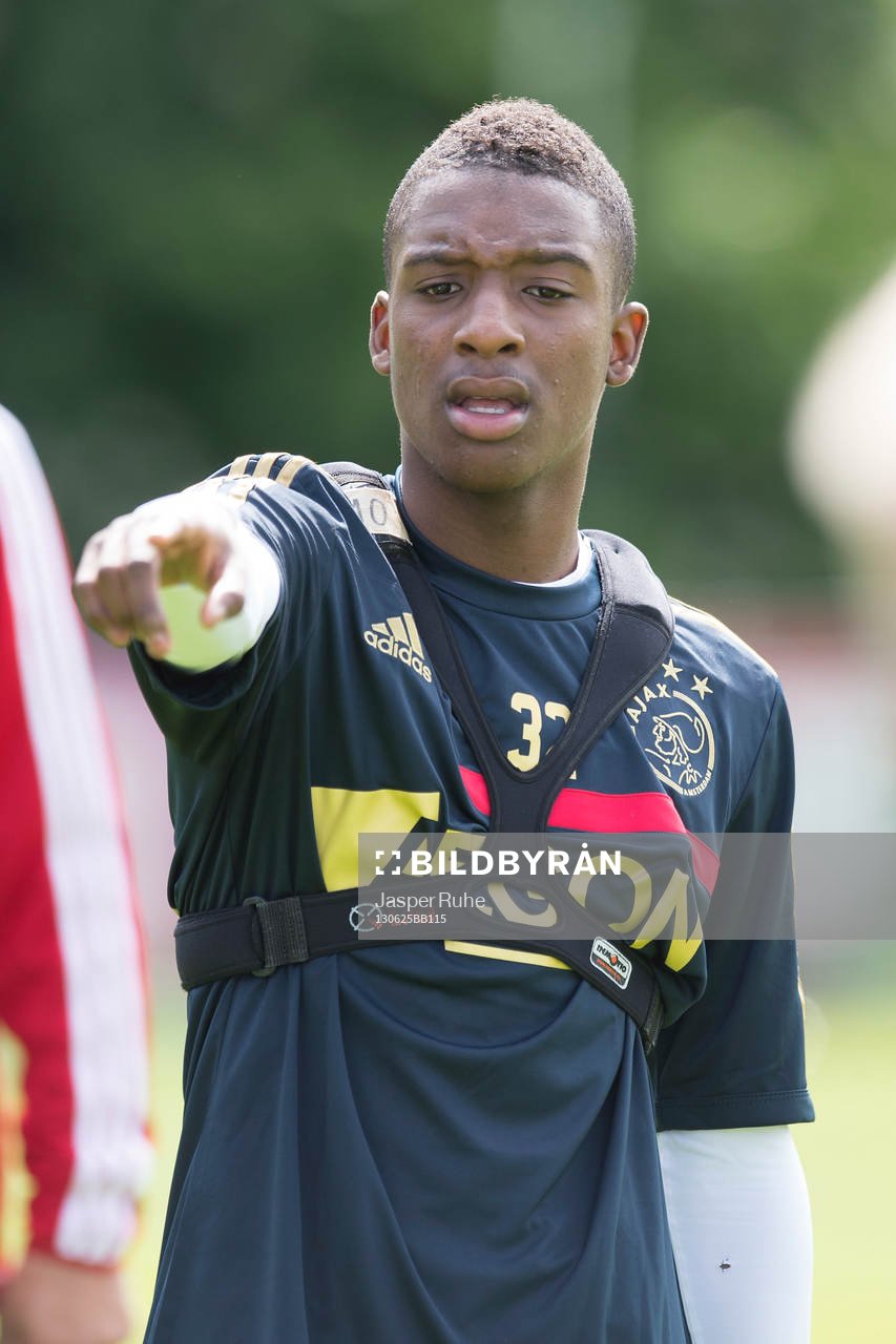 AMSTERDAM , Eerste training Ajax , 25-06-2013 , Sportpark