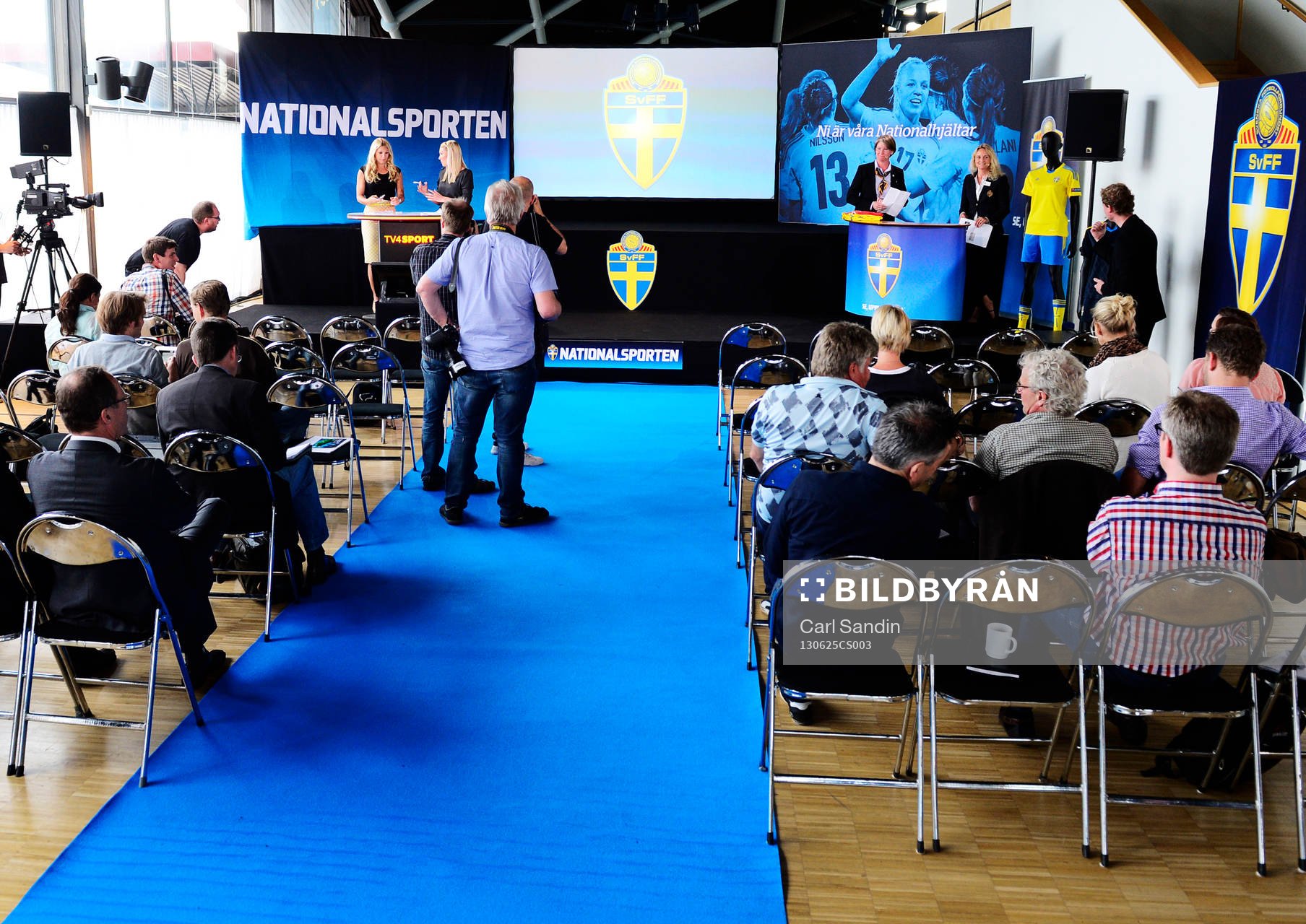 Strax dags för presskonferensen