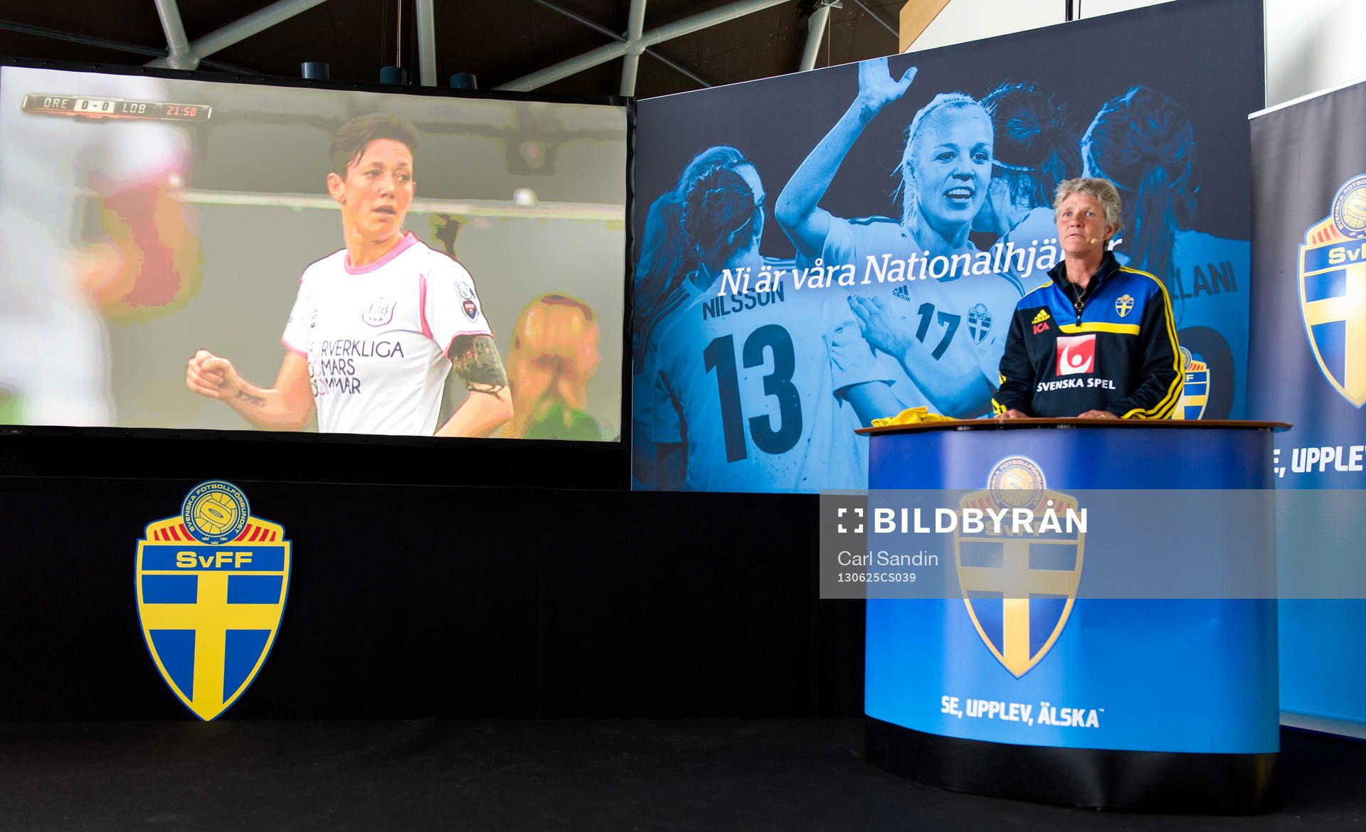 Sveriges förbundskapten Pia Sundhage presenterar Therese