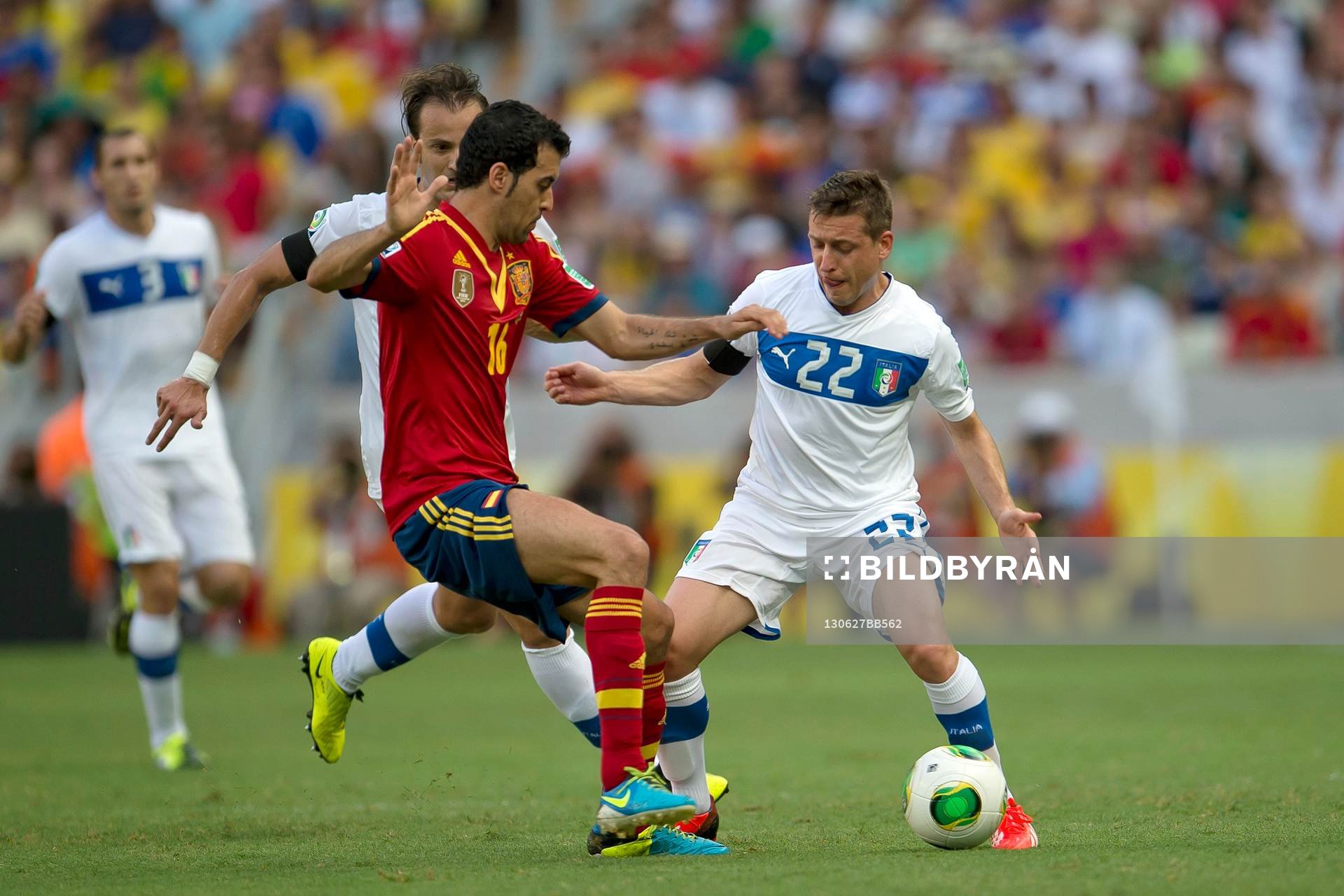 Emanuele Giaccherini  / Sergio  Busquets - 27.06.2013 -