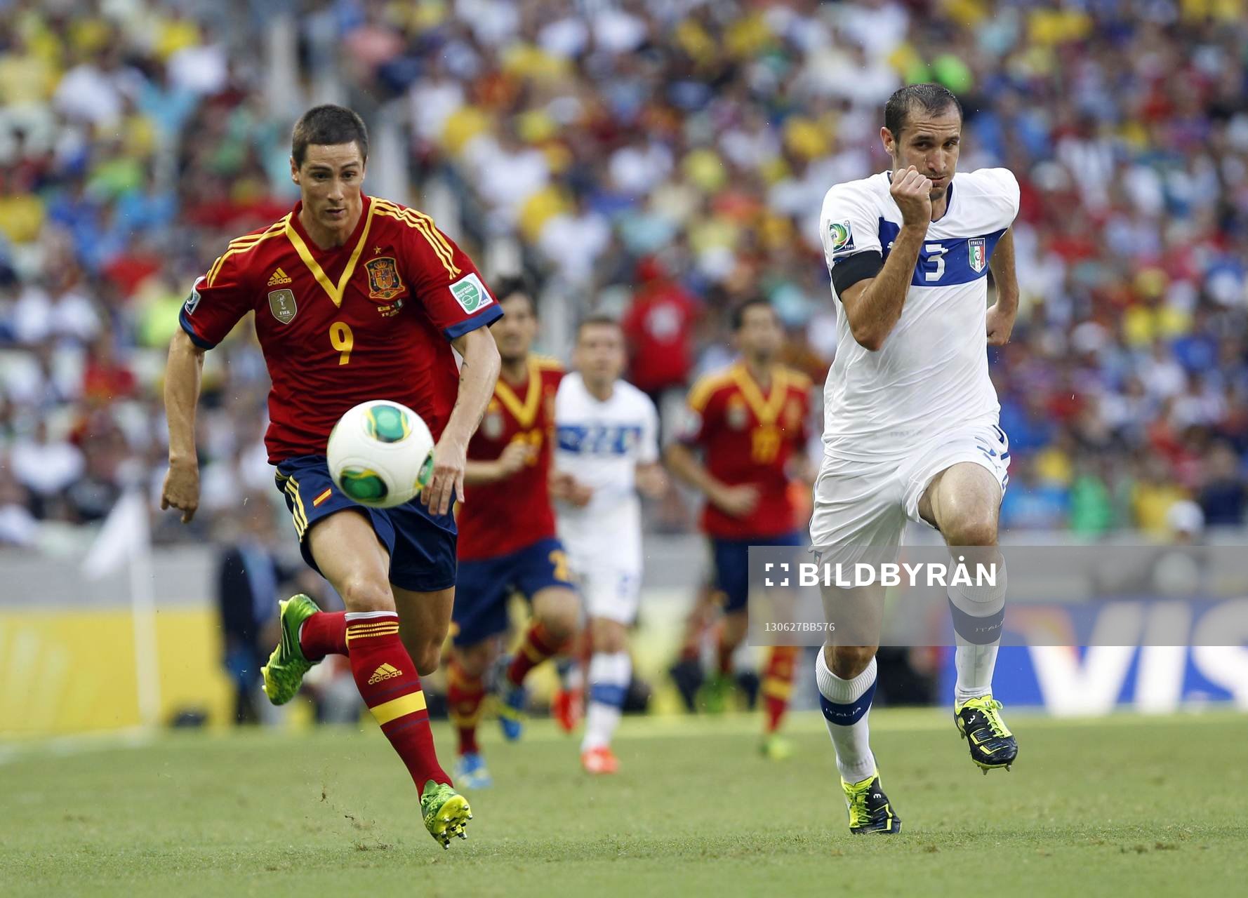 Fotboll, Confederations Cup, Spanien - Italien: FERNANDO TORRES / Giorgio CHIELLINI - 27.06.2013 - Espagne / Italie - 1/2Finale Coupe des Confederations 2013
