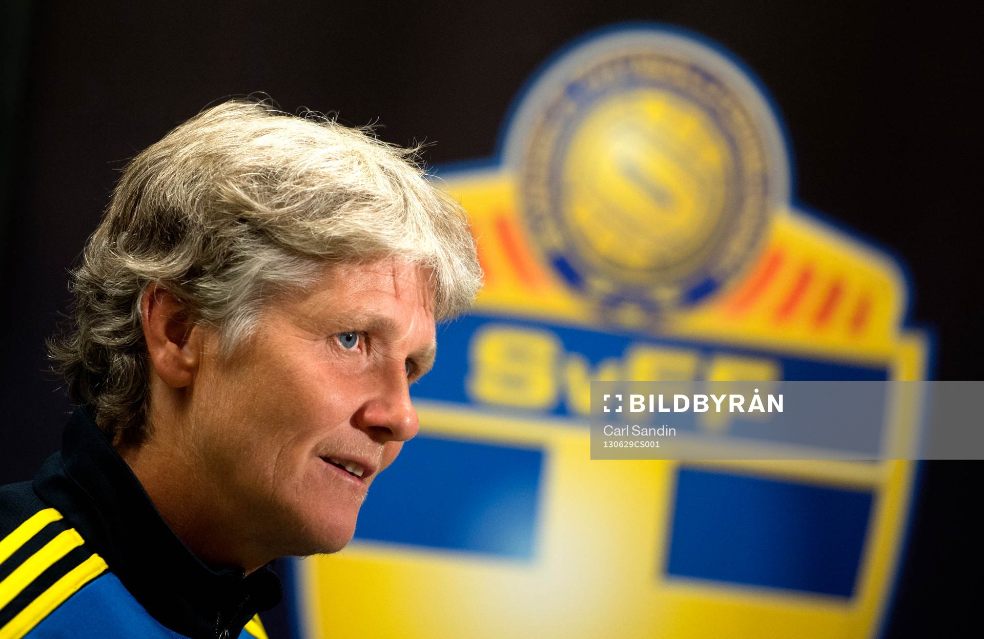Sveriges förbundskapten Pia Sundhage blir intervjuad