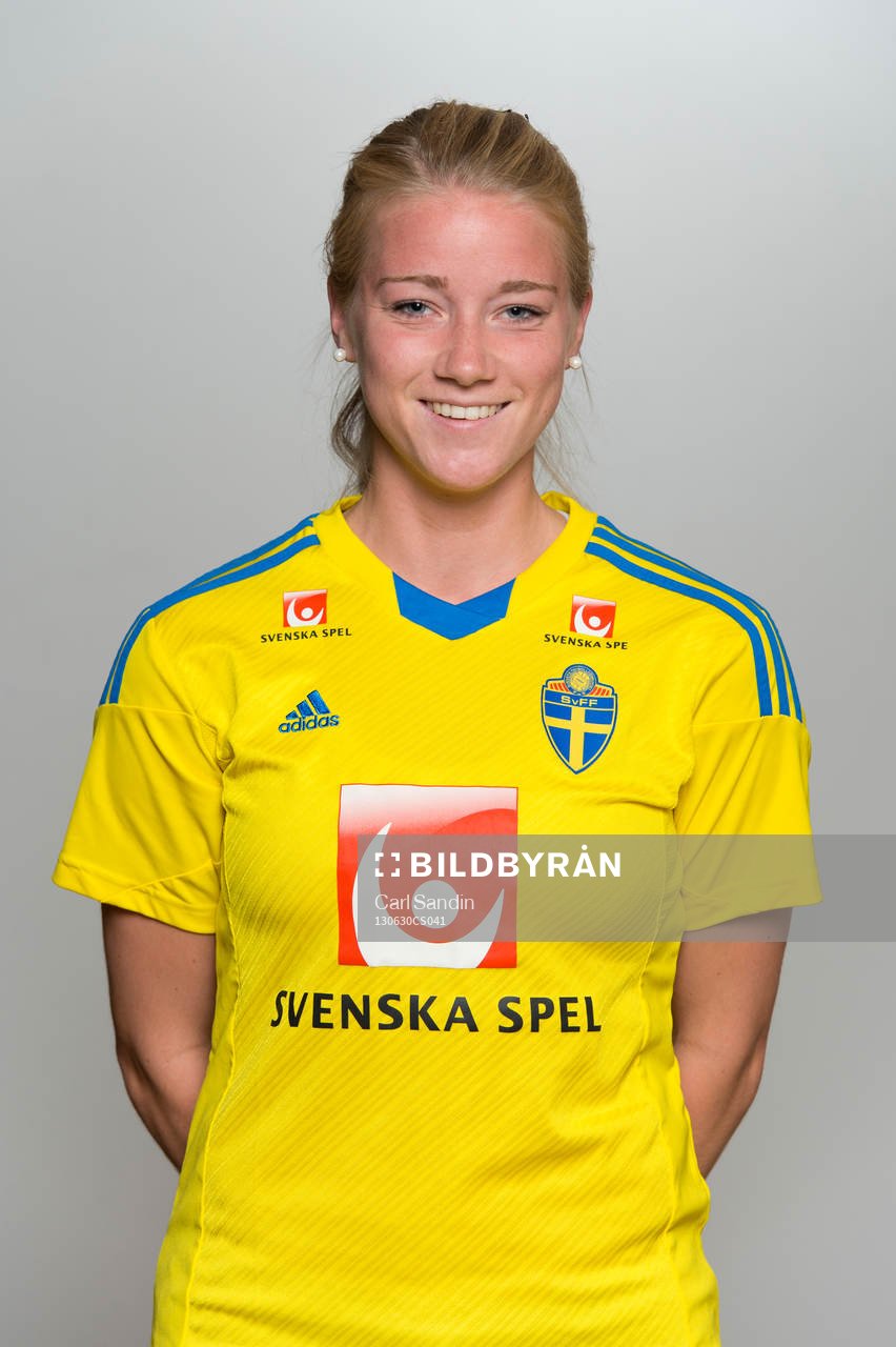 Sveriges Jenny Hjohlman fotograferas