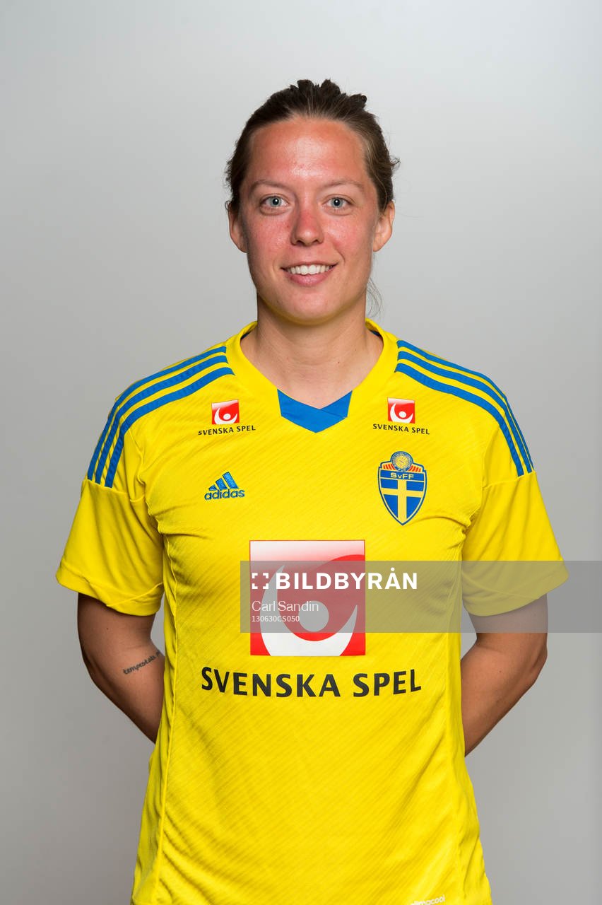 Sveriges Lina Nilsson fotograferas inför dam-EM den 30 juni 2013 i Stenungsund.