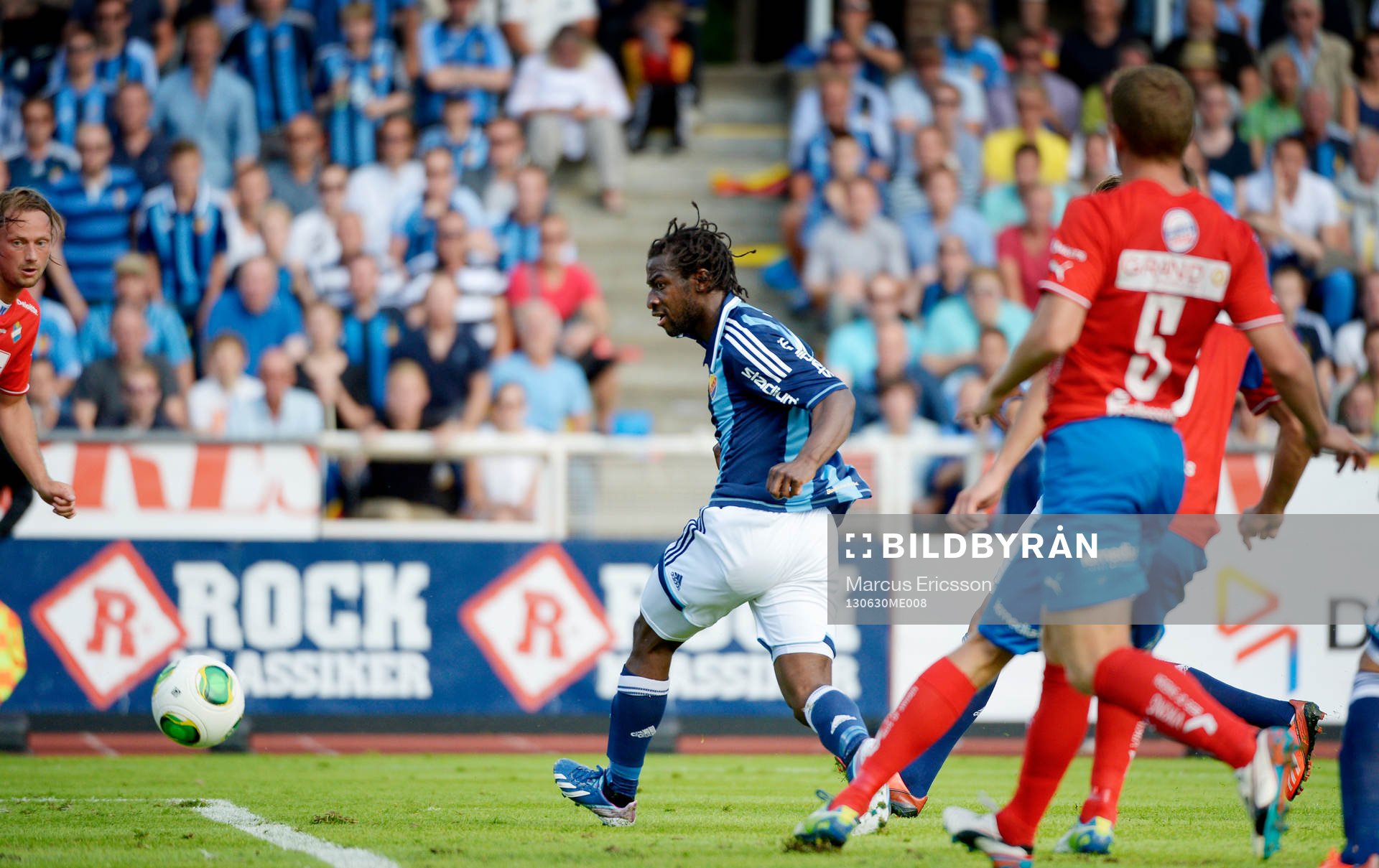 Amadou Jawo klackar in 1 - 0 i matchen mellan Djurgården