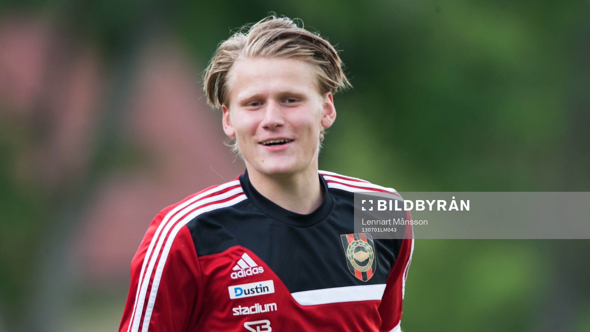 Jacob Une Larsson, Brommapojkarna