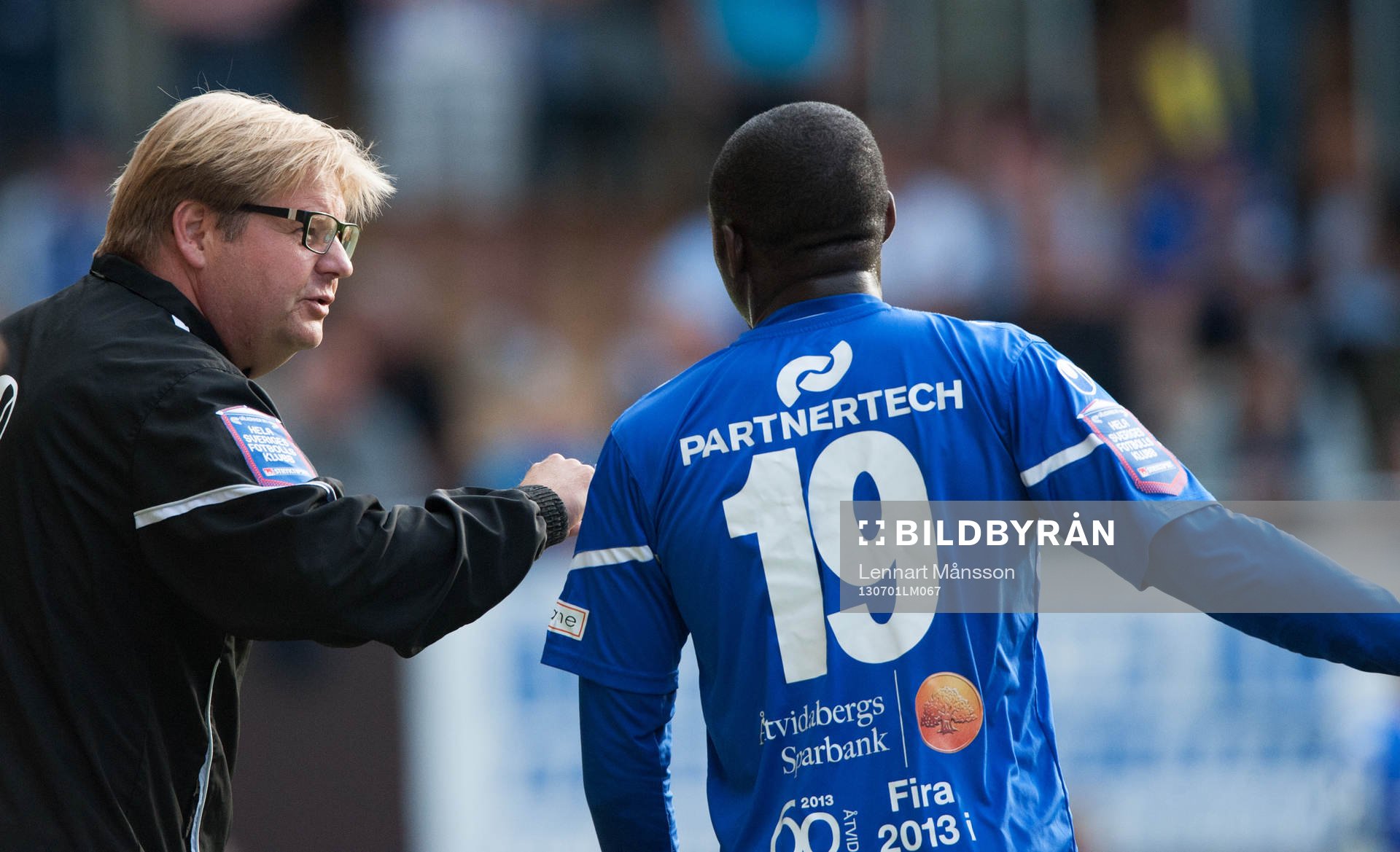 Peter Swärdh, tränare, Åtvidaberg delar ut instruktioner