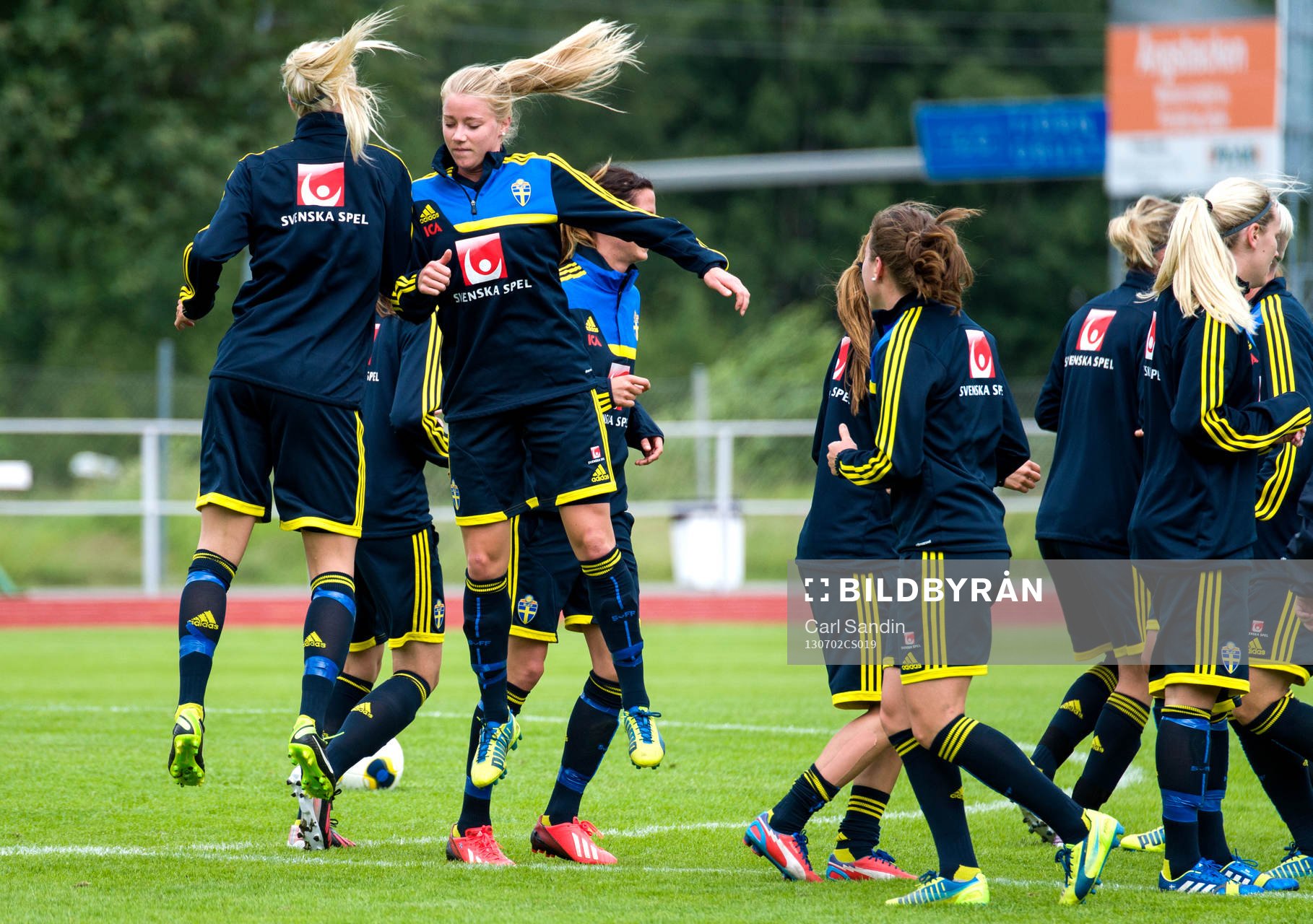 Sveriges Jenny Hjohlman värmer upp