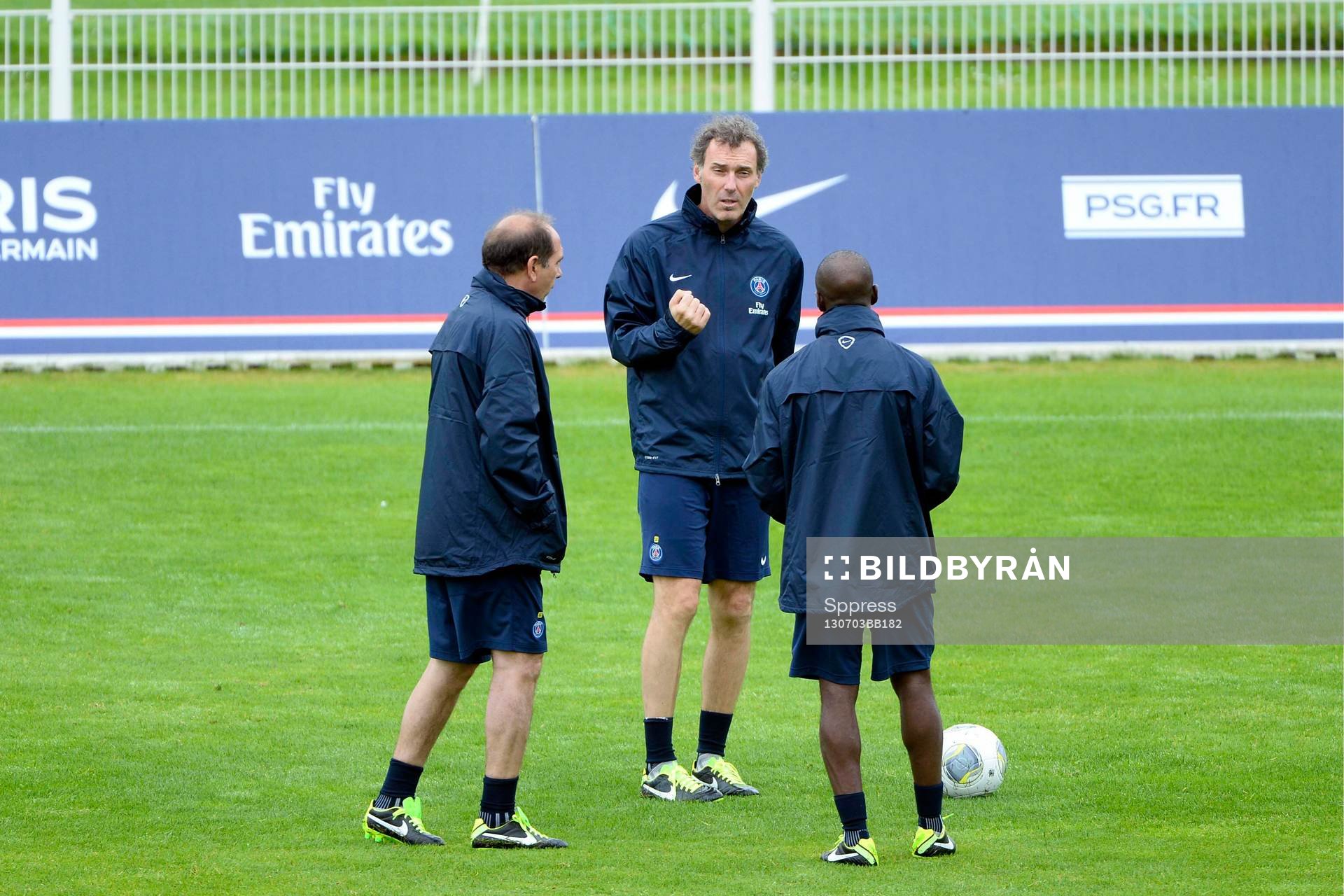 Fotboll, Träning, Paris Saint Germain: Laurent BLANC / Jean Louis GASSET / Claude MAKELELE - 03.07.2013 - Entrainement du Paris Saint Germain -Centre Technique du Football - Clairefontaine-