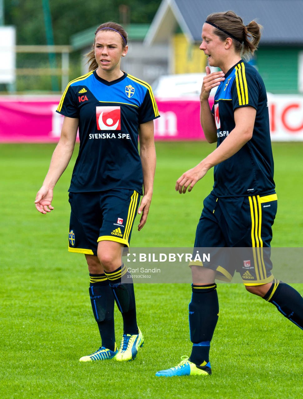 Sveriges Jessica Samuelsson och Lina Nilsson
