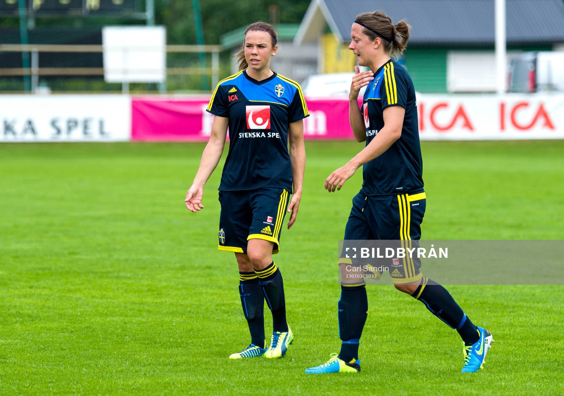 Sveriges Jessica Samuelsson och Lina Nilsson