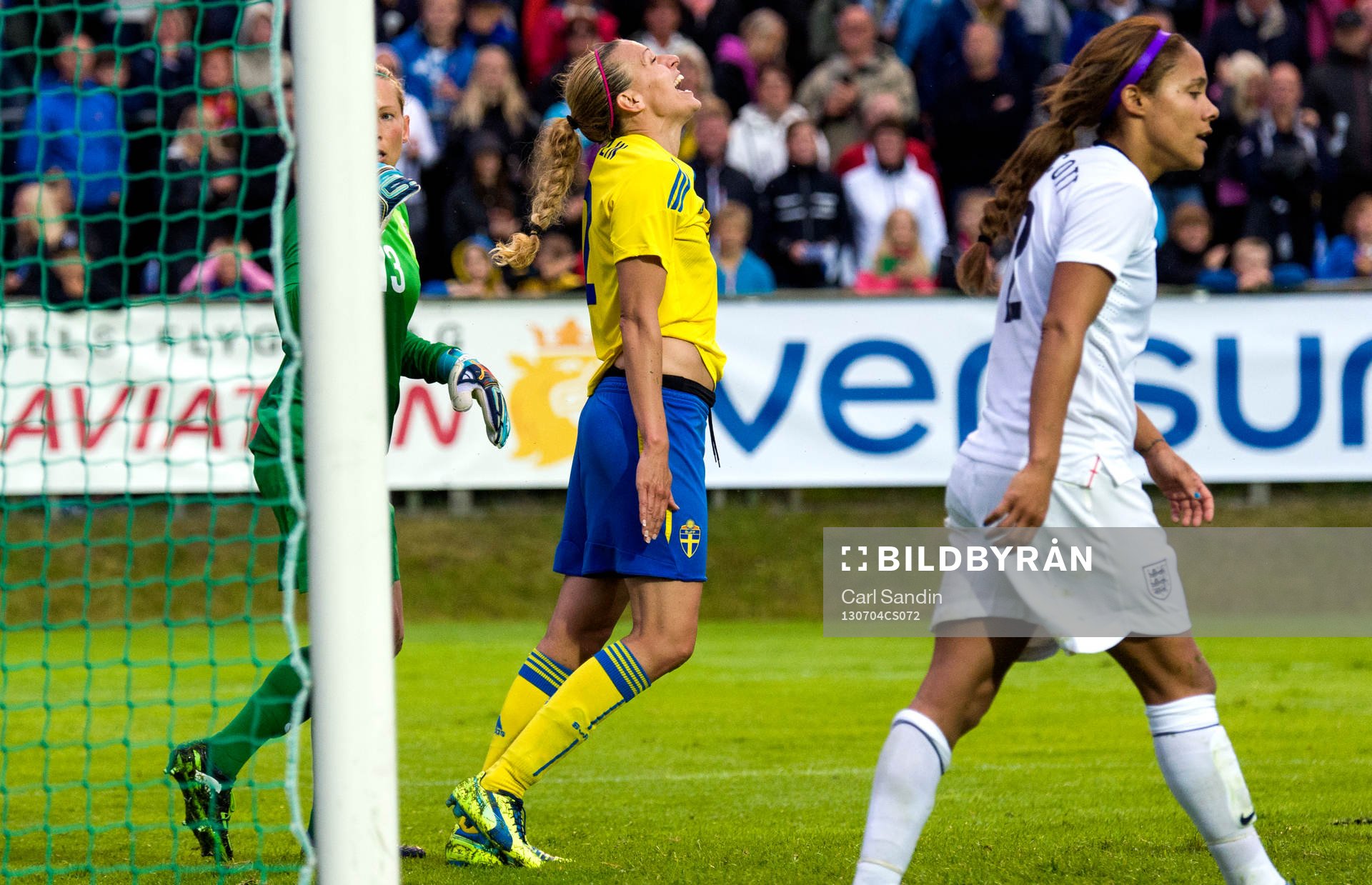 Sveriges Charlotte Rohlin skriker