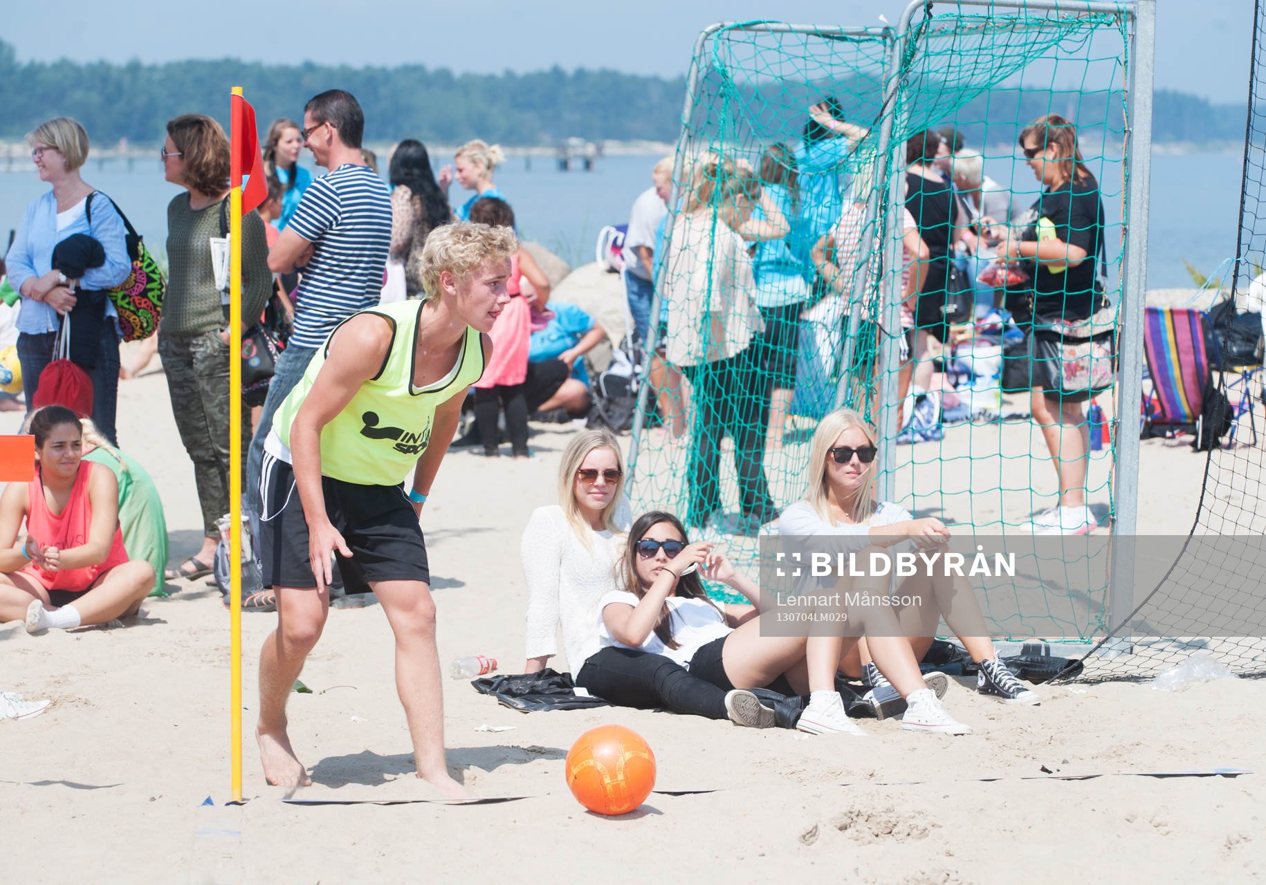 Sand, fotboll, närkamp, havsmiljö, hörna, hörnspark