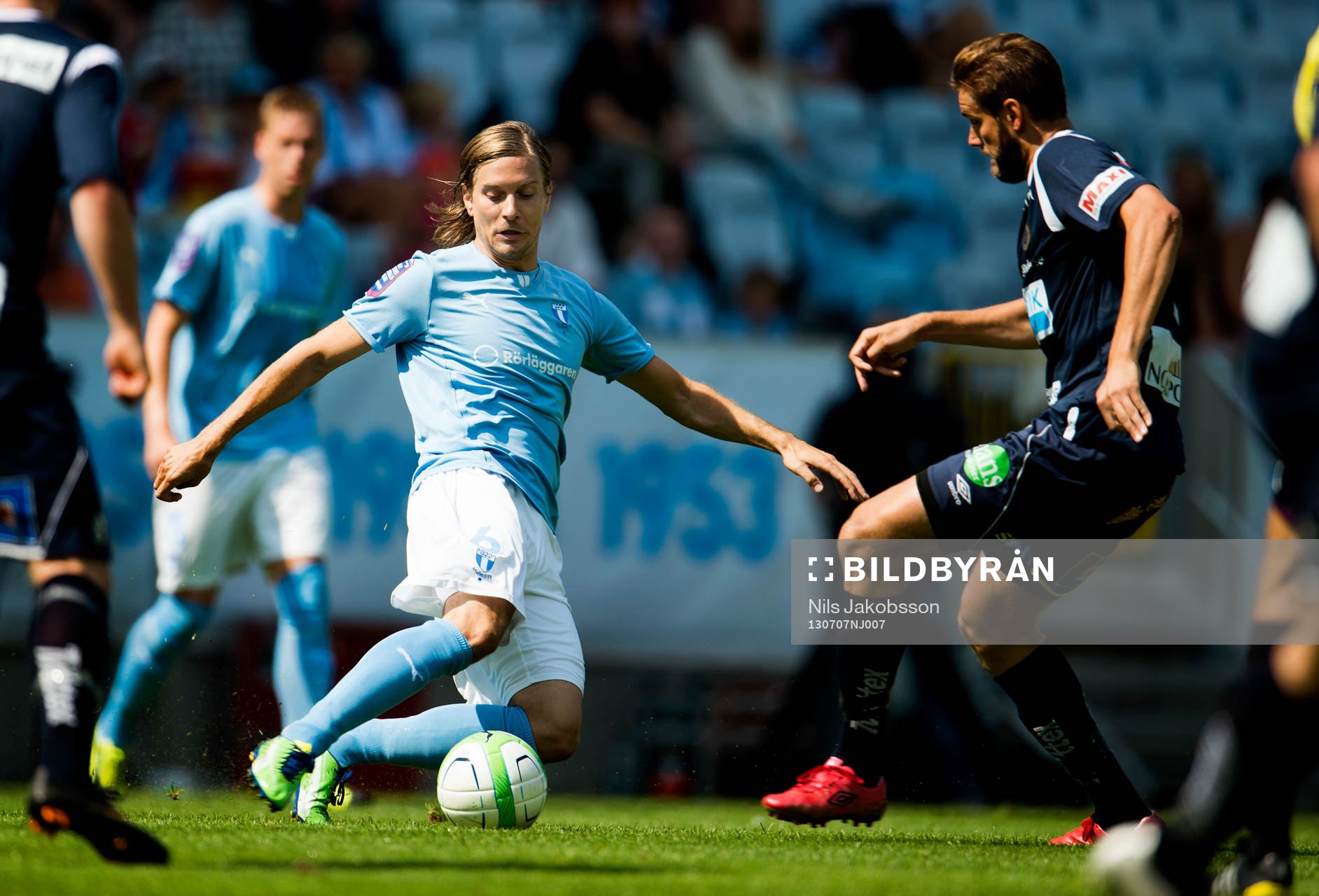 Malmö FFs Markus Halsti och Gefles Mikael Dahlberg i