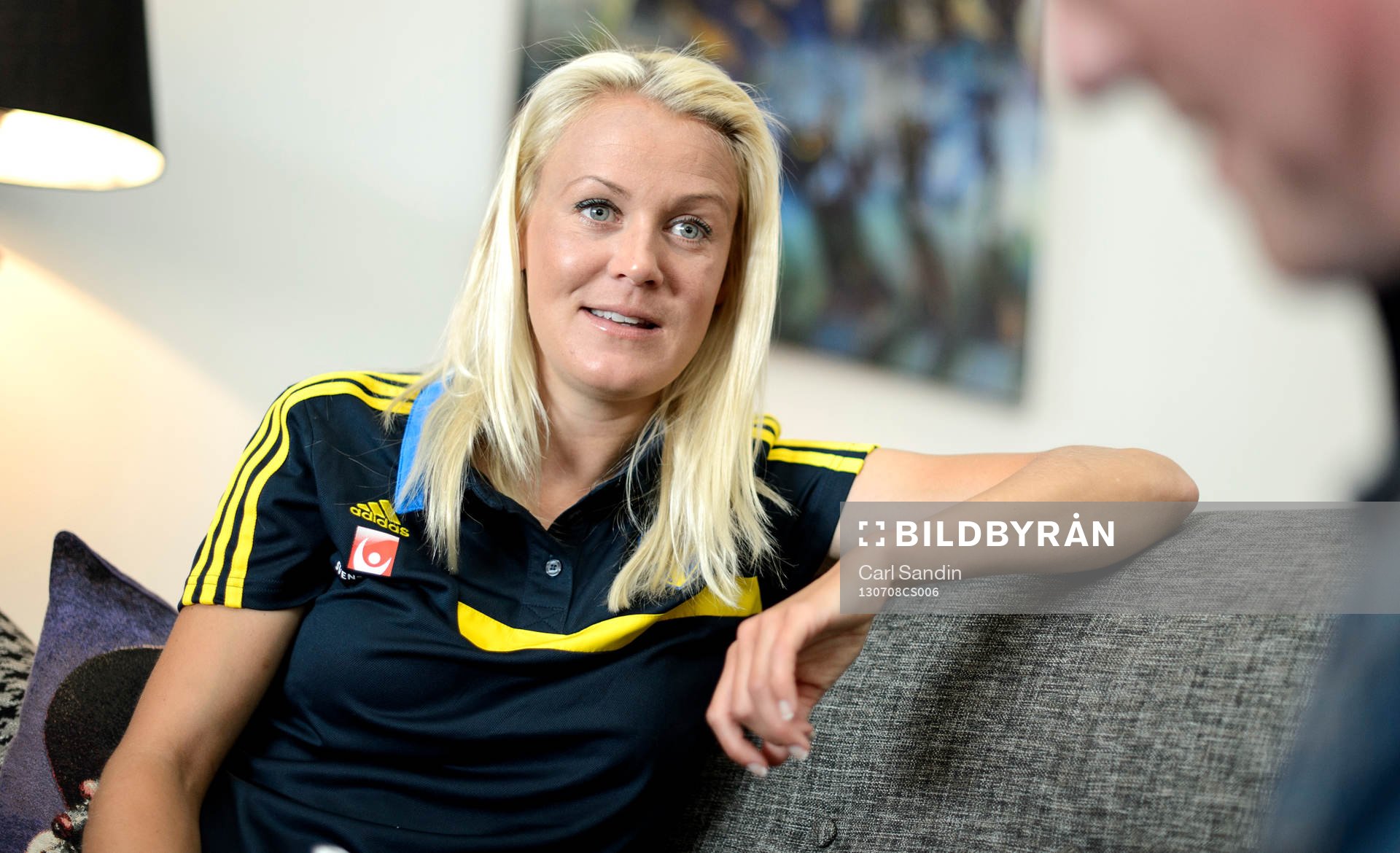 Sveriges Josefine Öqvist blir intervjuad