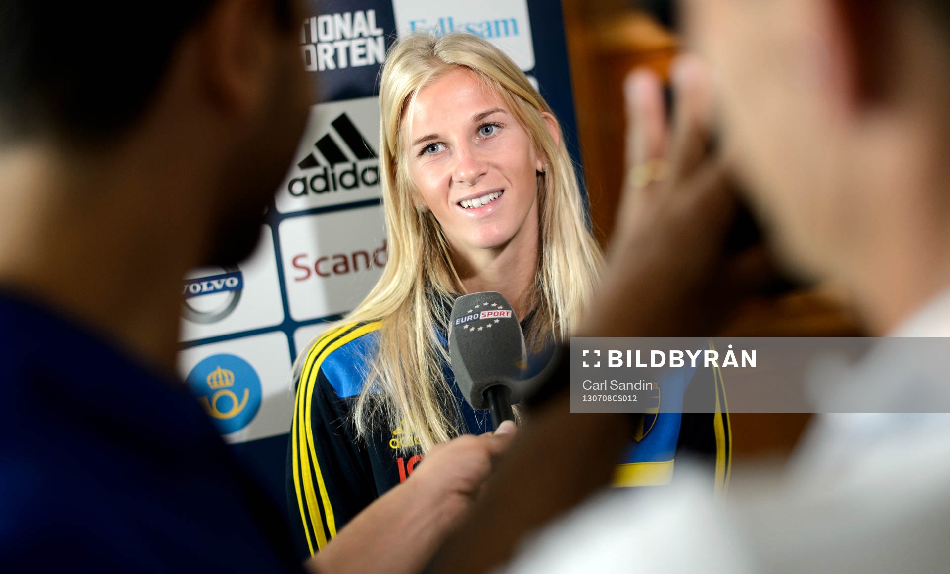 Sveriges Sofia Jakobsson blir intervjuad av Eurosport