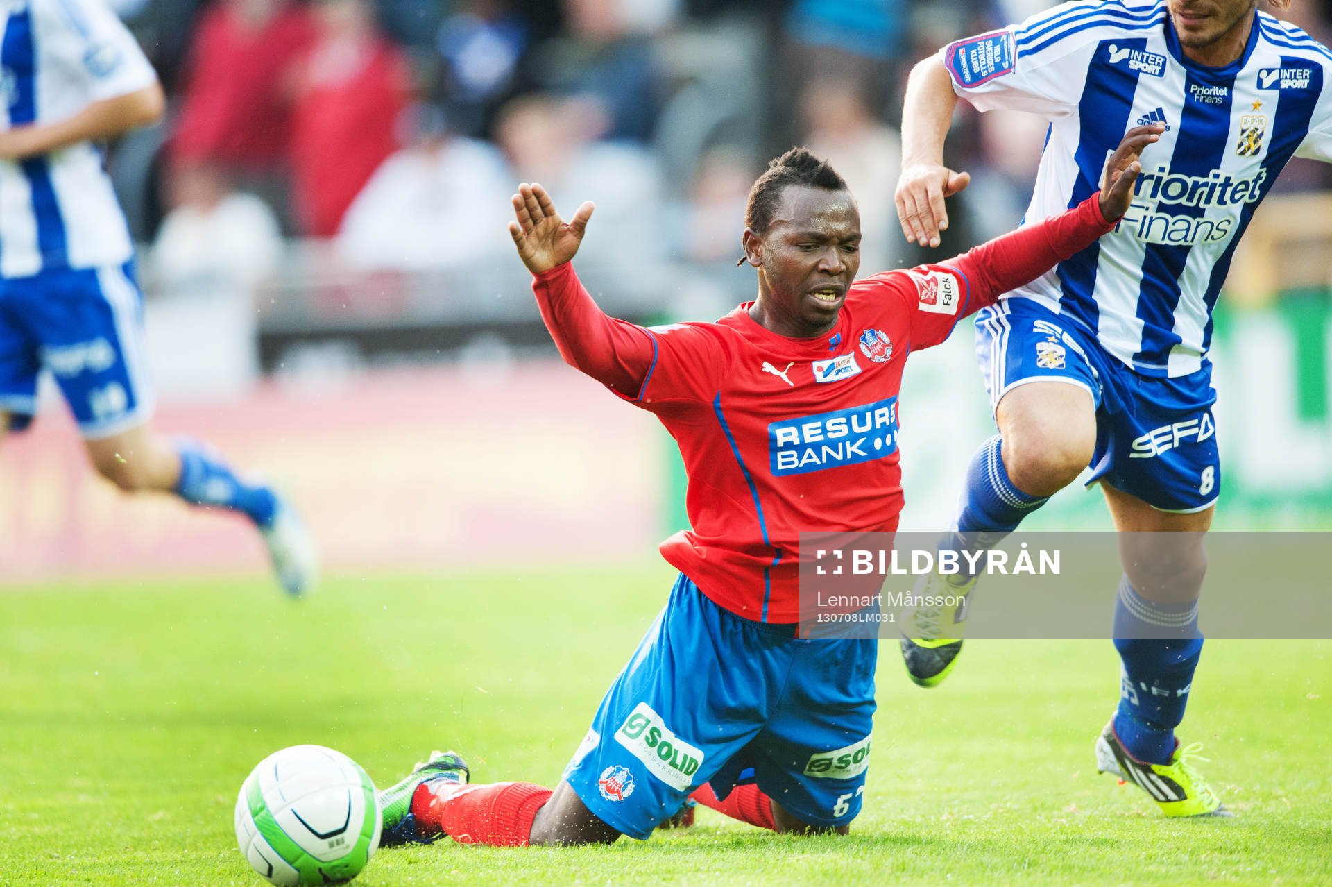 Nordin Gerzic, IFK Göteborg, river ner May Mahlandu,