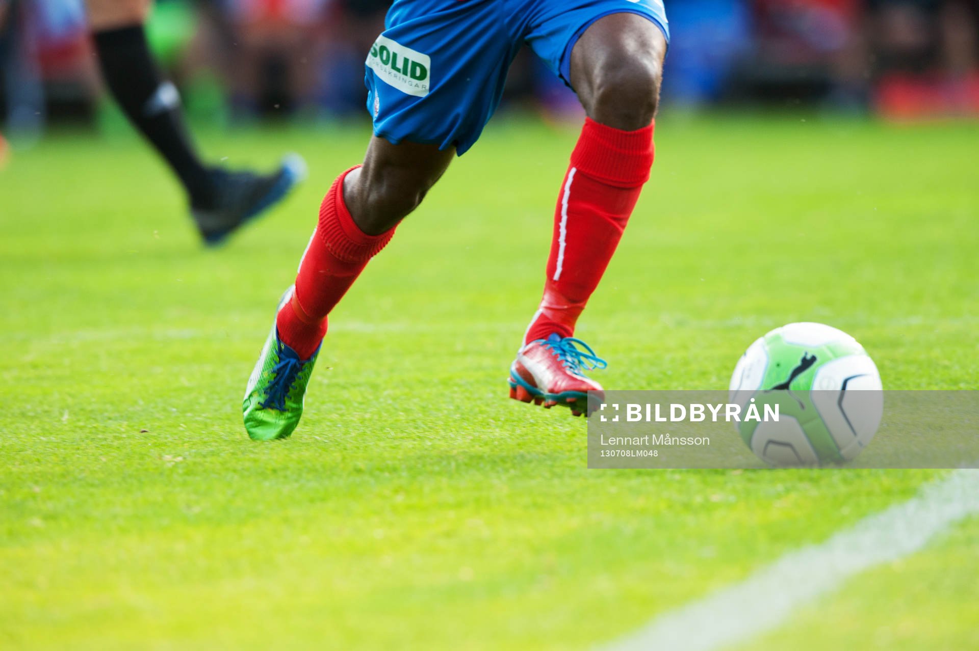 Fotbollsskor, May Mahlangu, Helsingborg, gräs, fotboll,