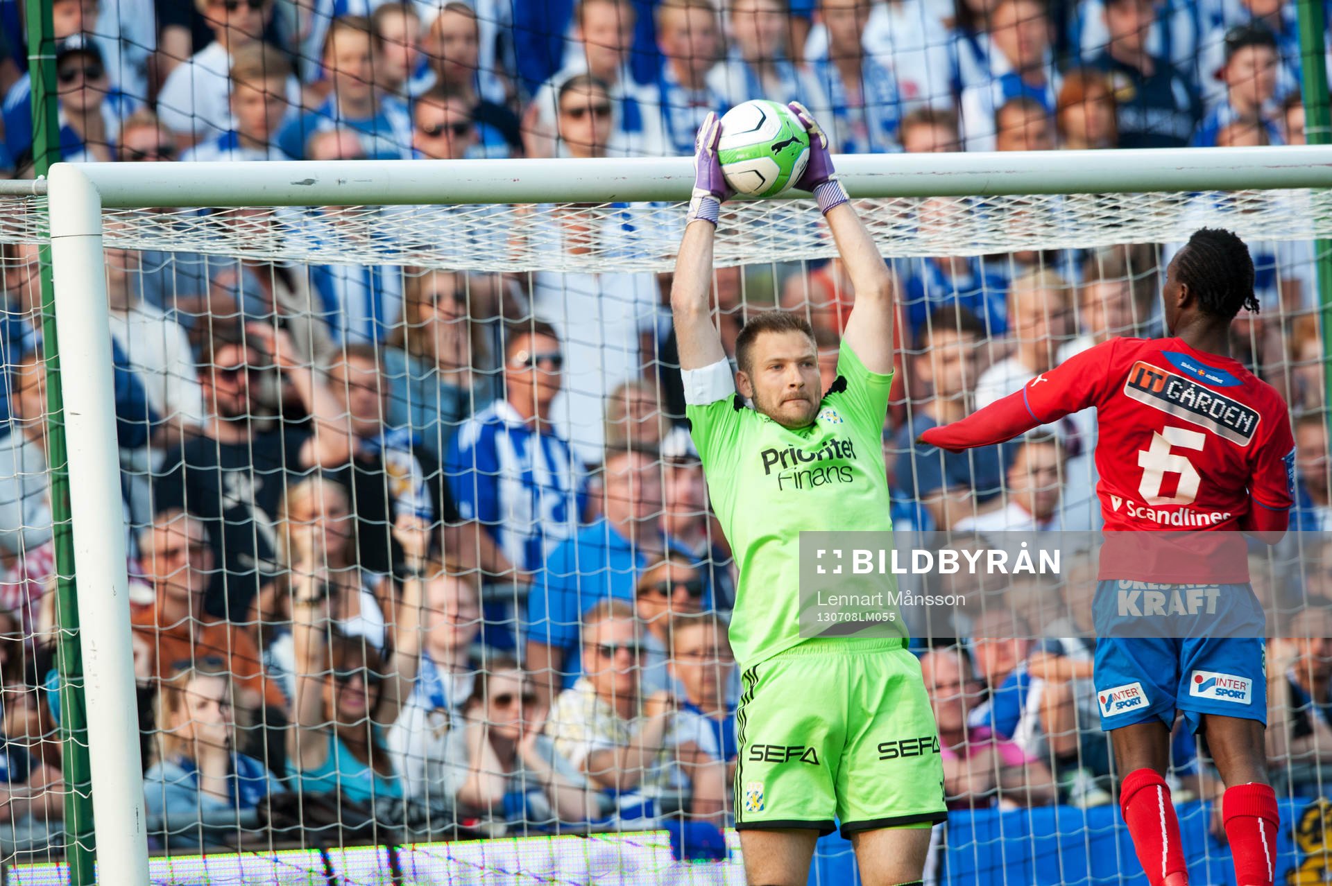 John Alvbåge, målvakt, IFK Göteborg, greppar bollen i