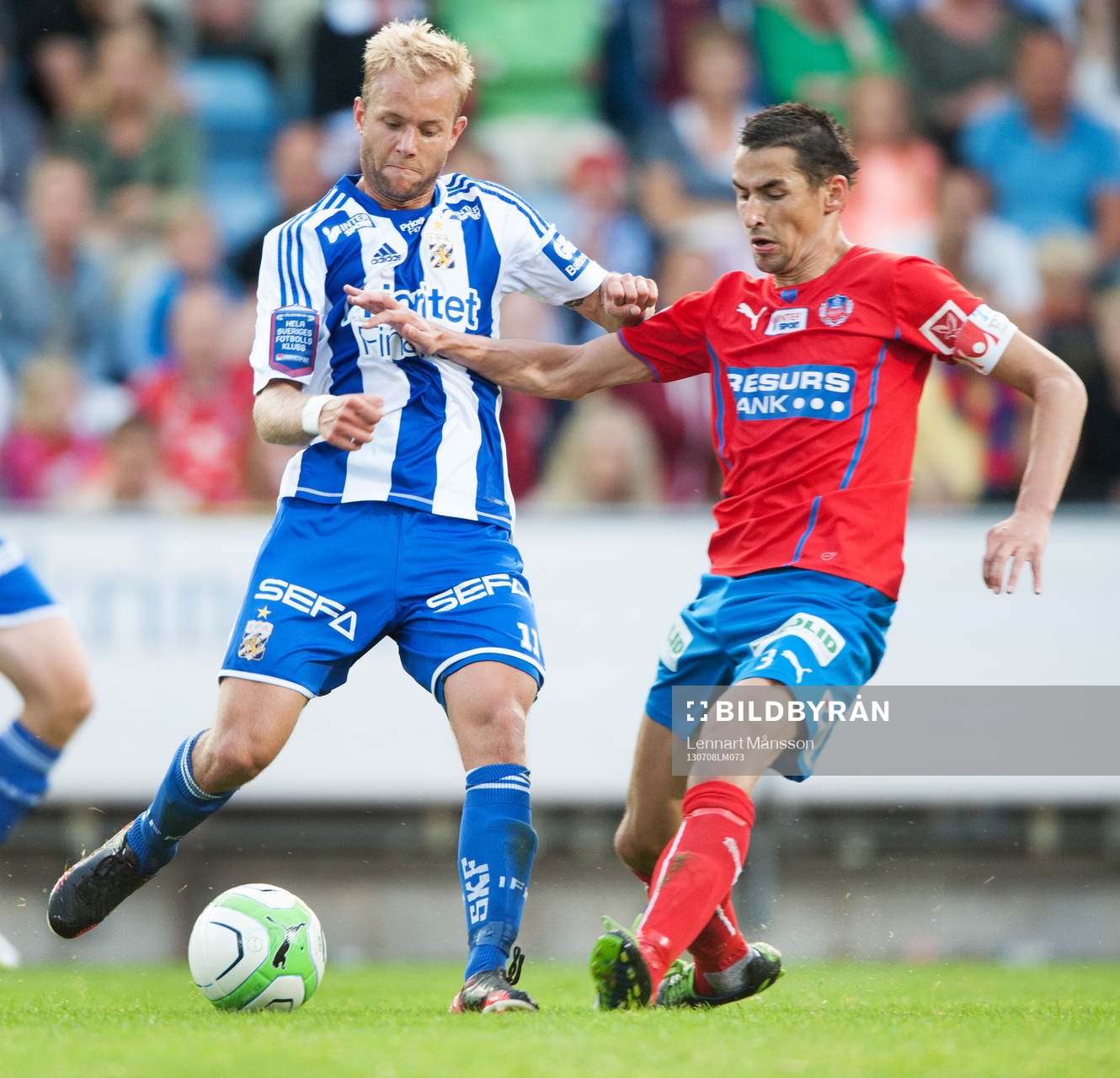 Robin Söder, IFK Göteborg och Loret Sadiku, Helsingborg, i