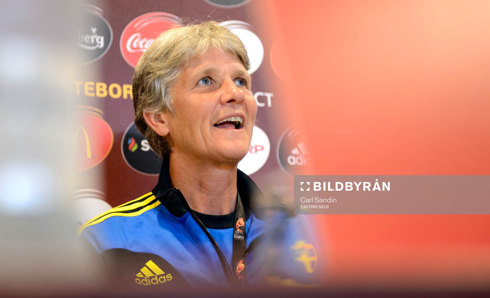 Sveriges förbundskapten Pia Sundhage svarar på frågor