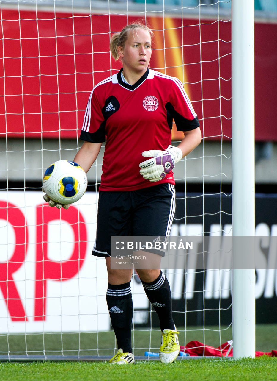 Danmarks målvakt Stina Petersen