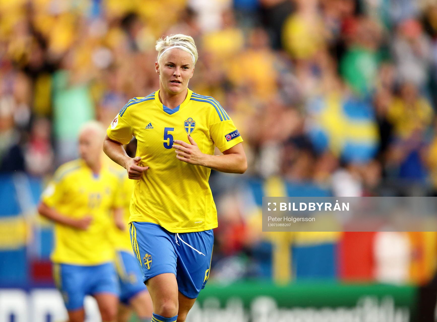Sveriges Nilla Fischer  i matchen mellan Sverige och Danmark
