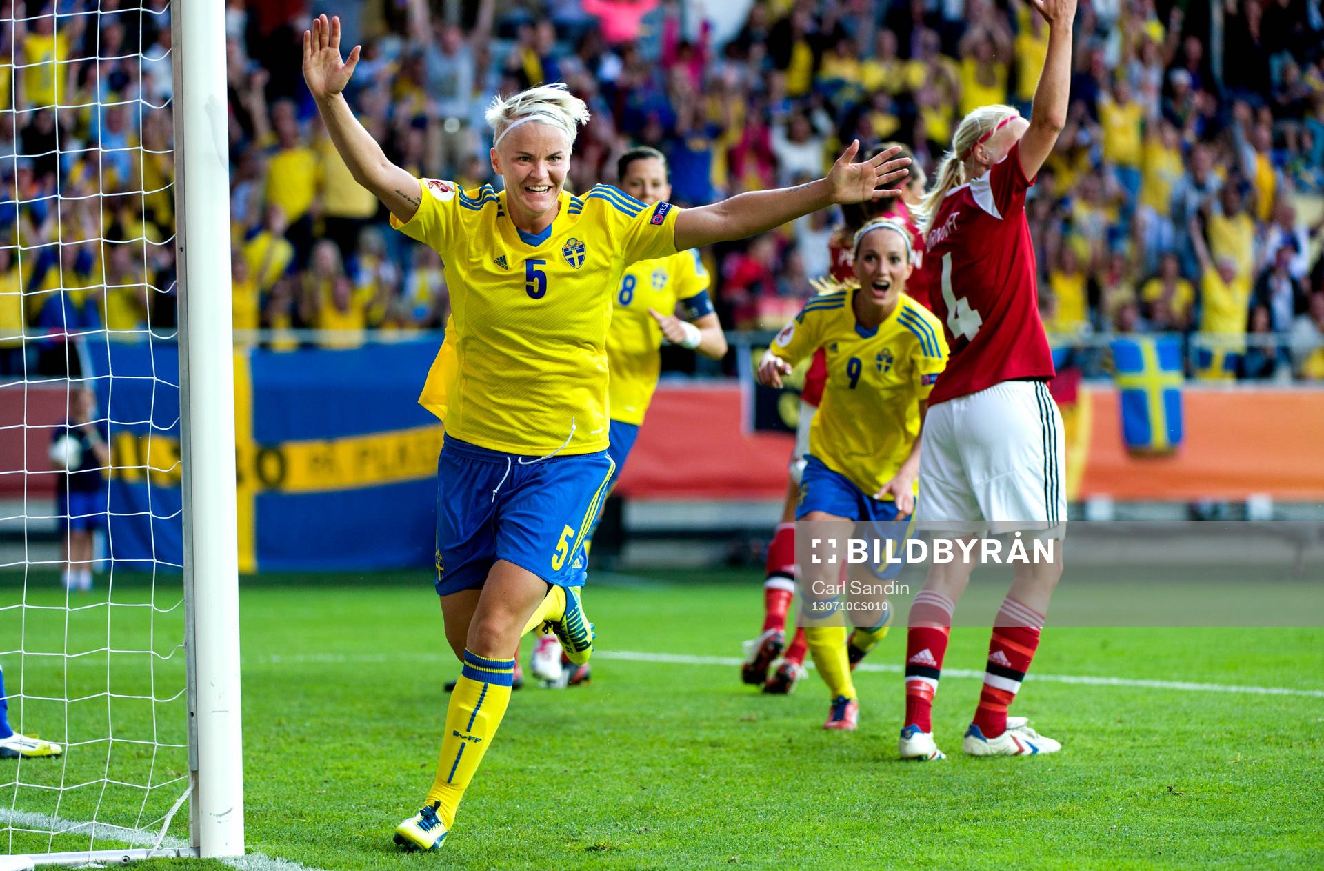 Sveriges Nilla Fischer jublar