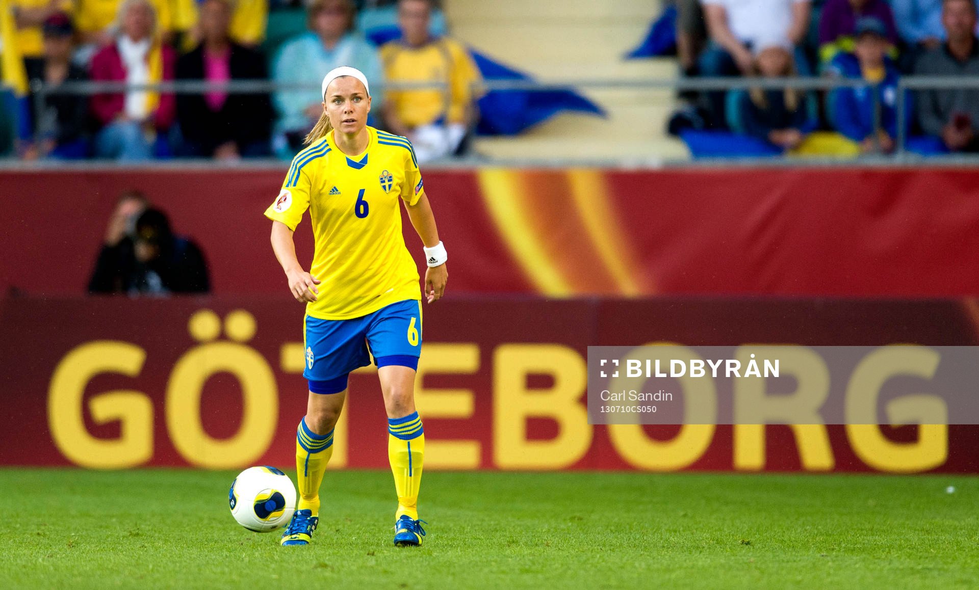Sveriges Sara Thunebro i matchen mellan Sverige och Danmark