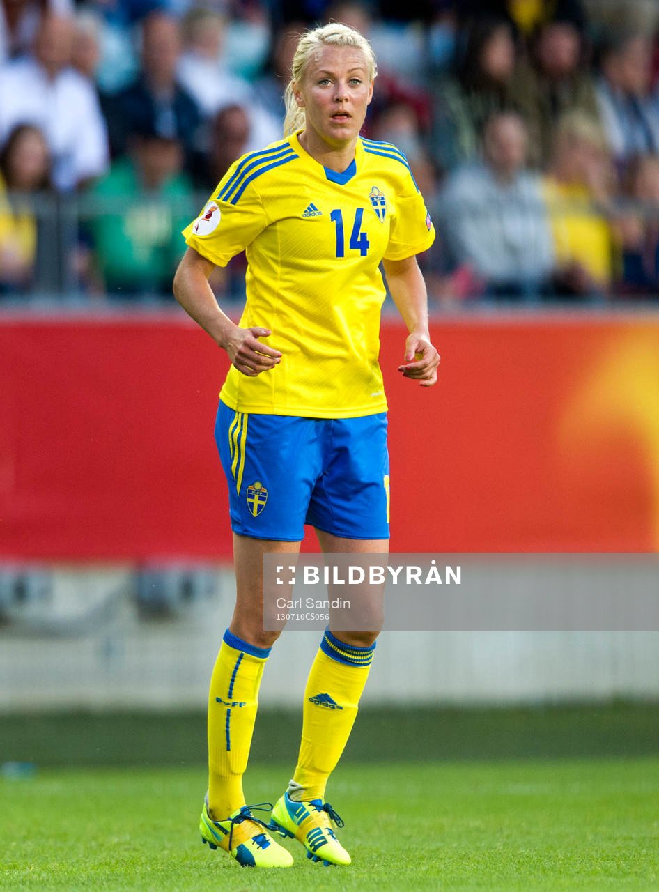 Sveriges Josefine Öqvist i matchen mellan Sverige och