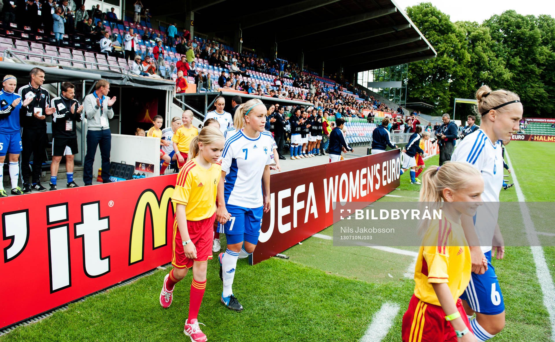 Finland kommer in på arenan