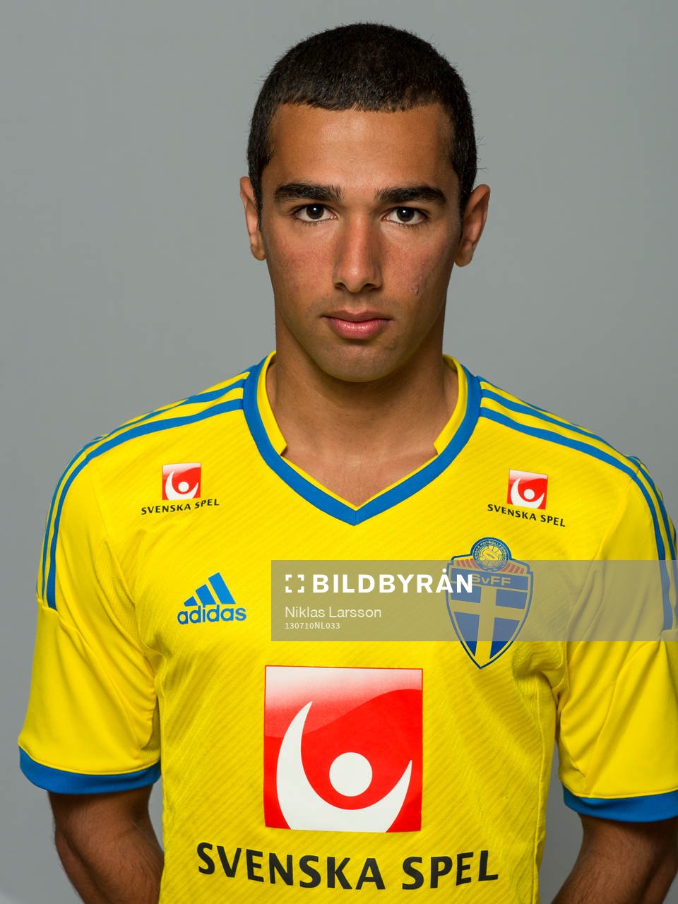 Lukman Murad spelar i det svenska P17 landslaget i fotboll