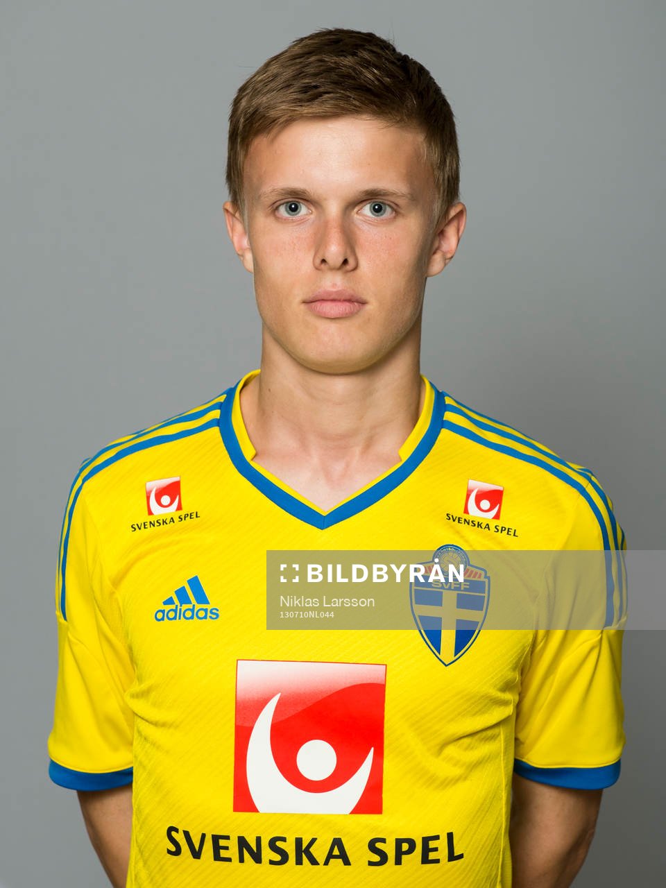 Felix Kasper spelar i det svenska P17 landslaget i fotboll