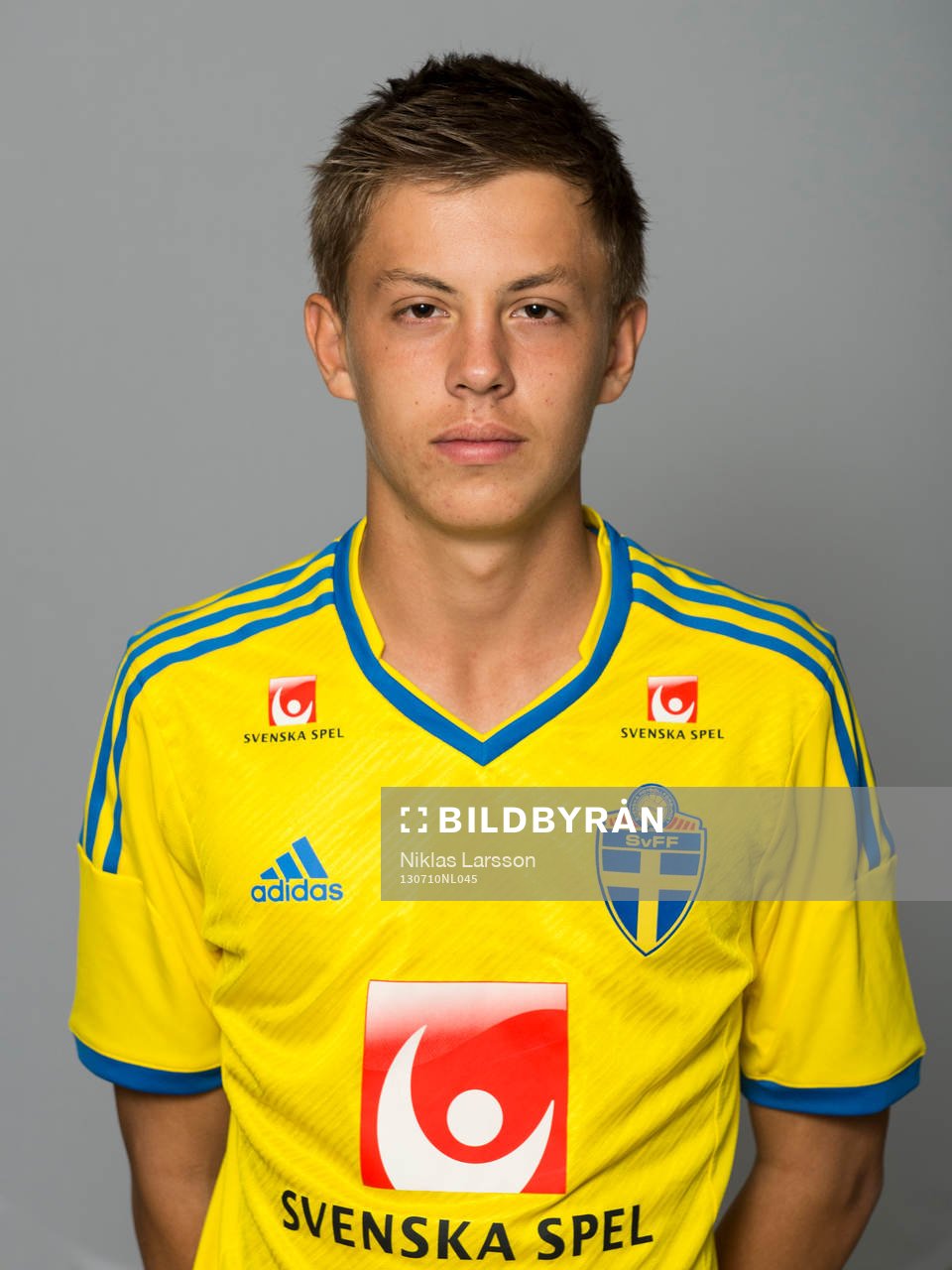 Emil Kjellker spelar i det svenska P17 landslaget i fotboll
