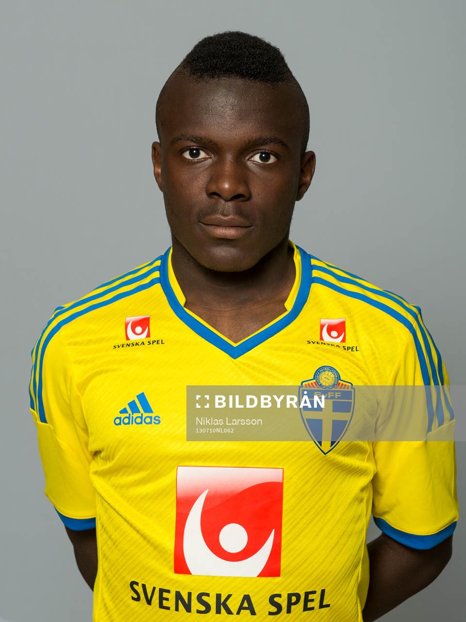 Jamy Makindu spelar i det svenska P17 landslaget i fotboll