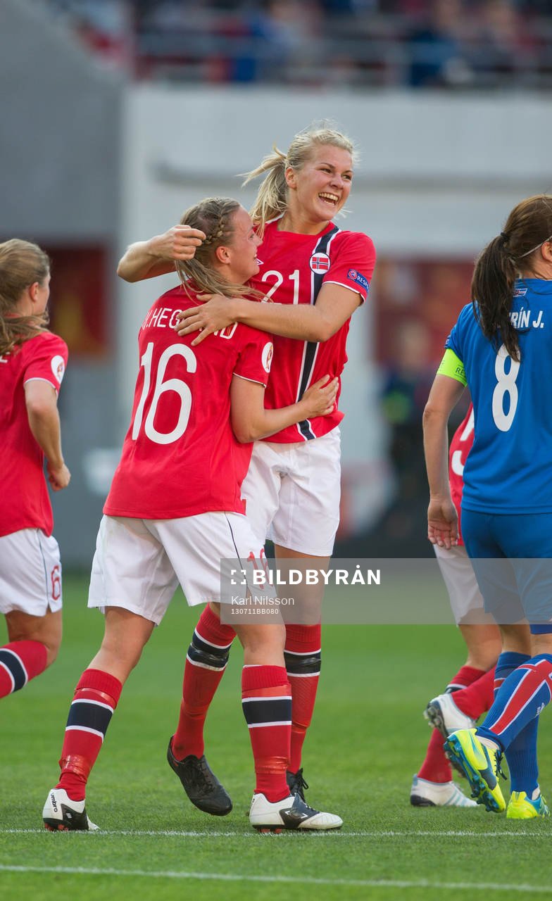 Kristine Hegland, Norge, Ada Hegerberg, Norge, Jubel